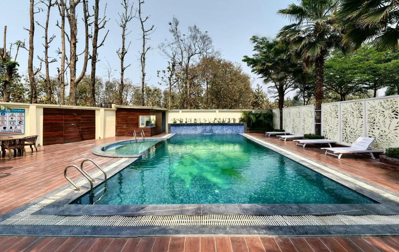 Swimming pool in Pinaka Hotels & Resorts