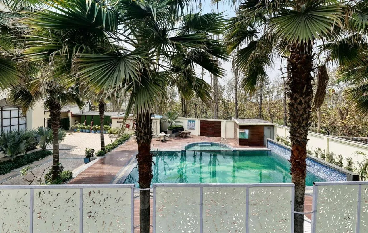 Swimming pool in Pinaka Hotels & Resorts