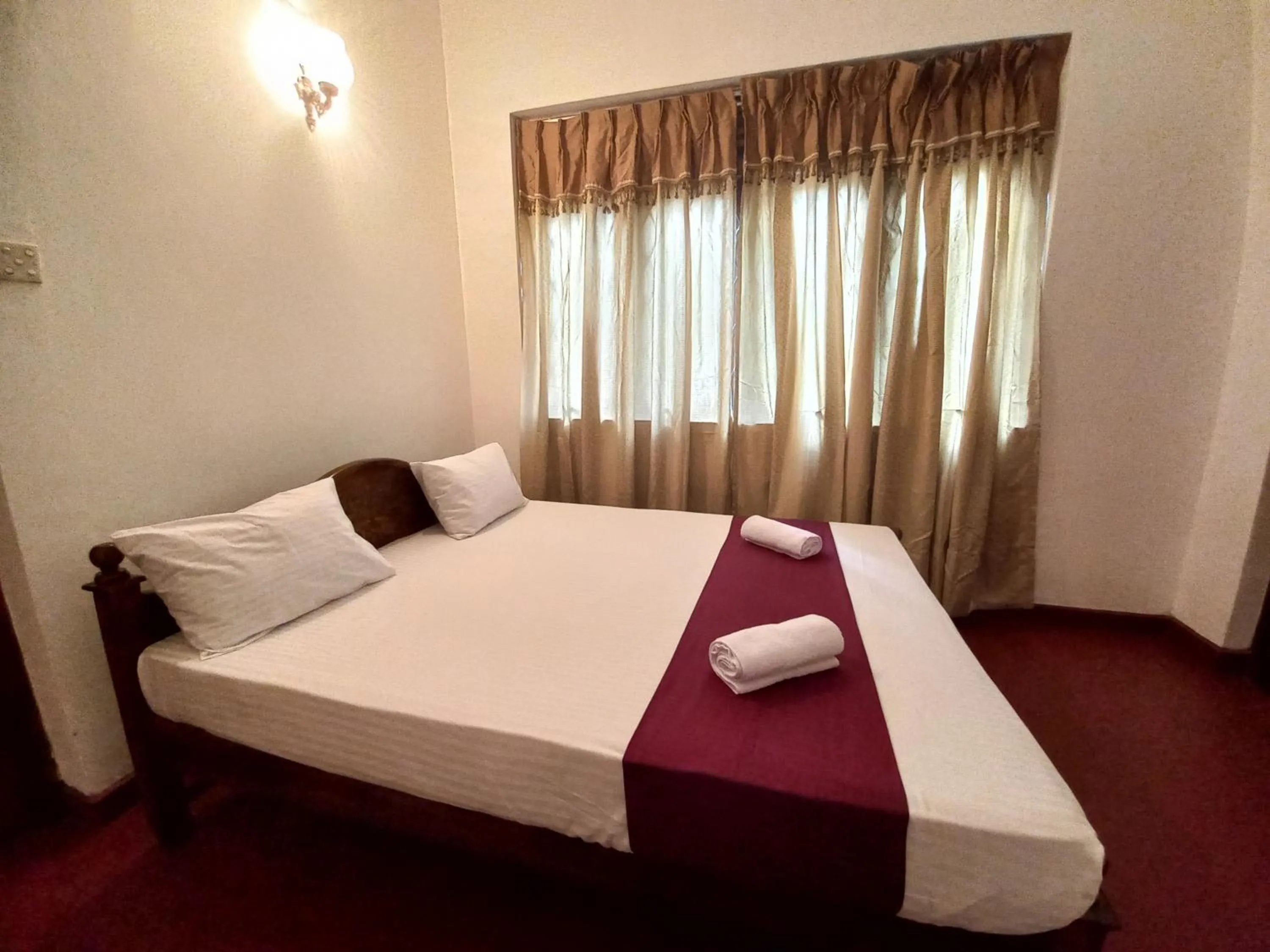 Bed in Lazy Bear Best Hostel in Kandy