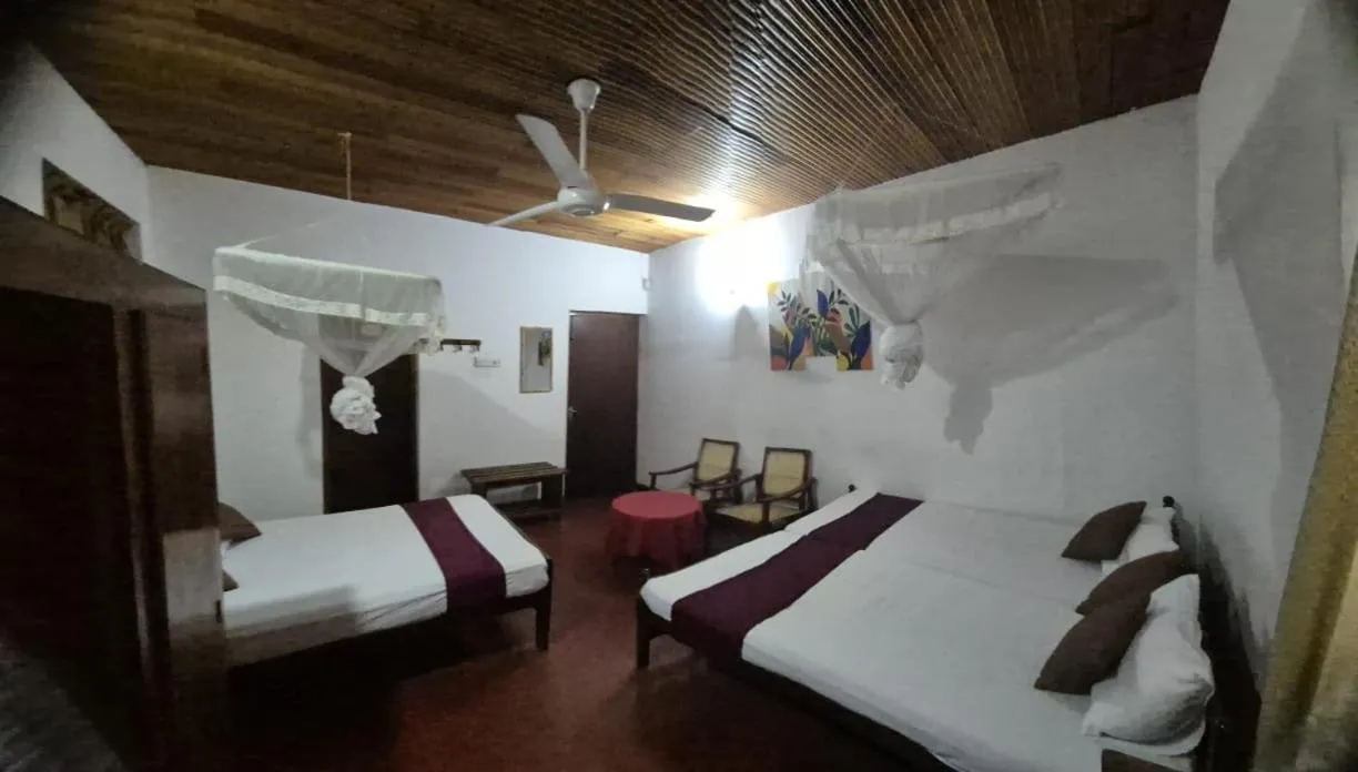 Property building, Bed in Lazy Bear Best Hostel in Kandy
