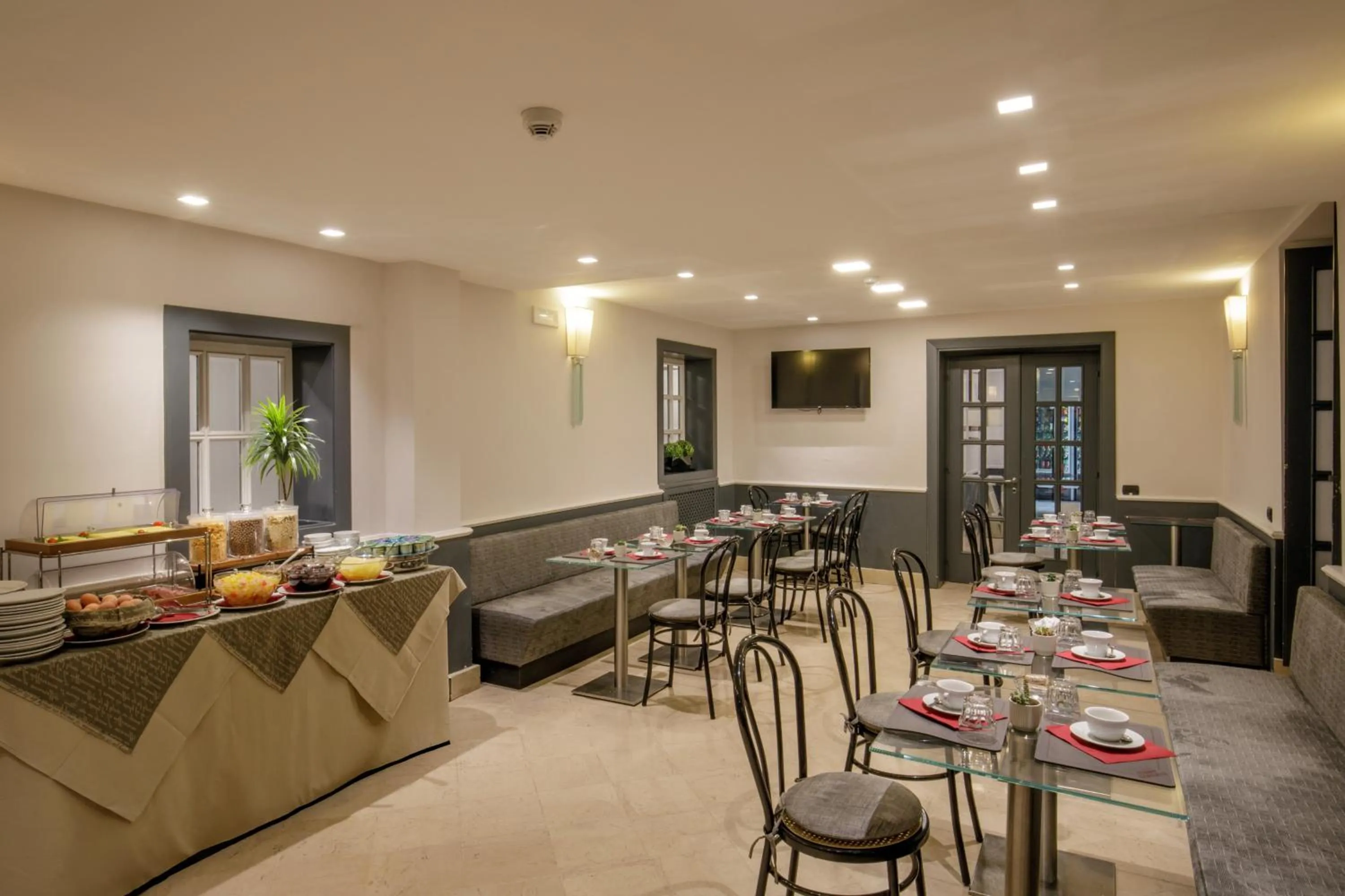 Breakfast in Hotel Buenos Aires