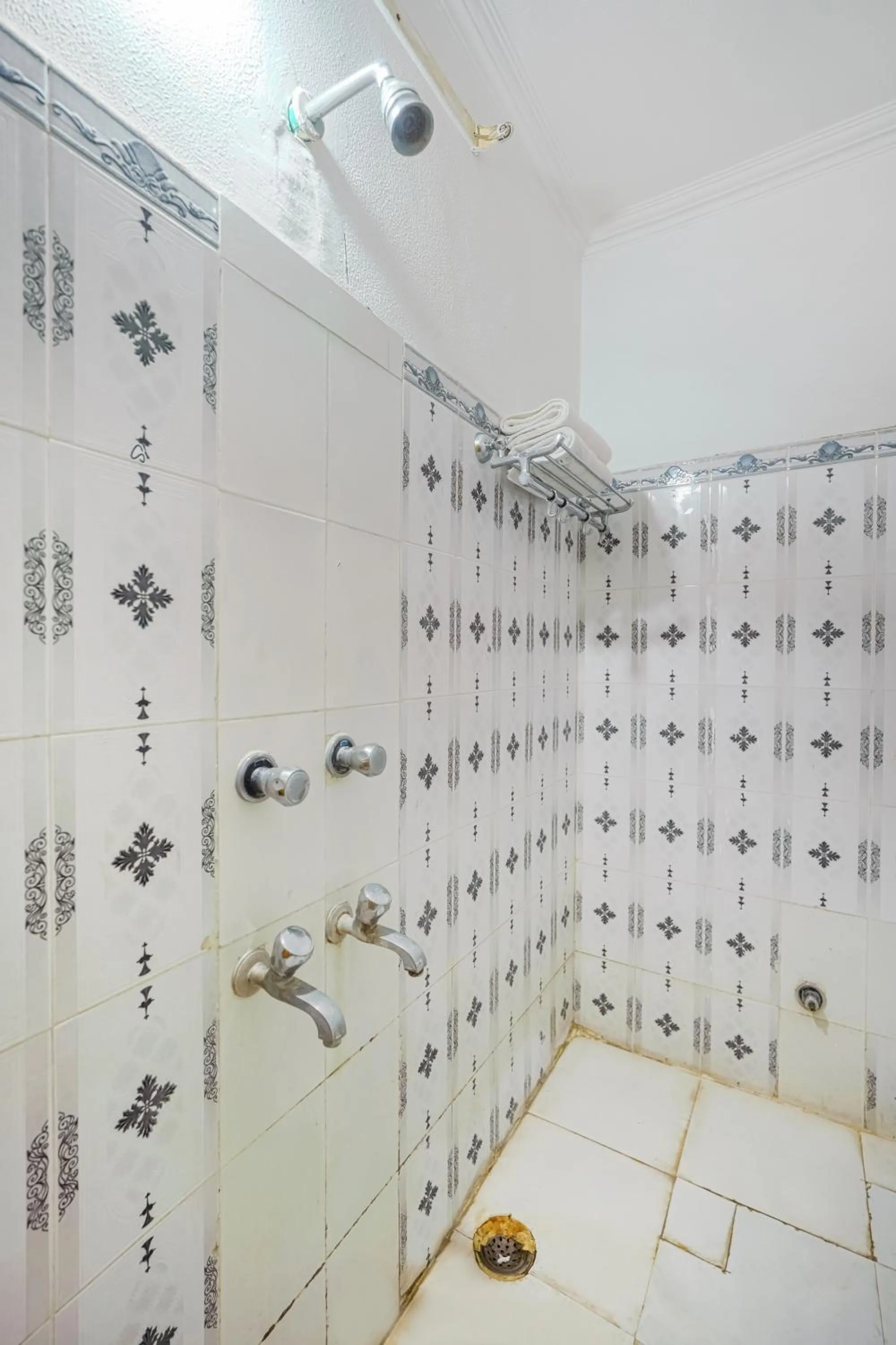 Hotel Abhi international