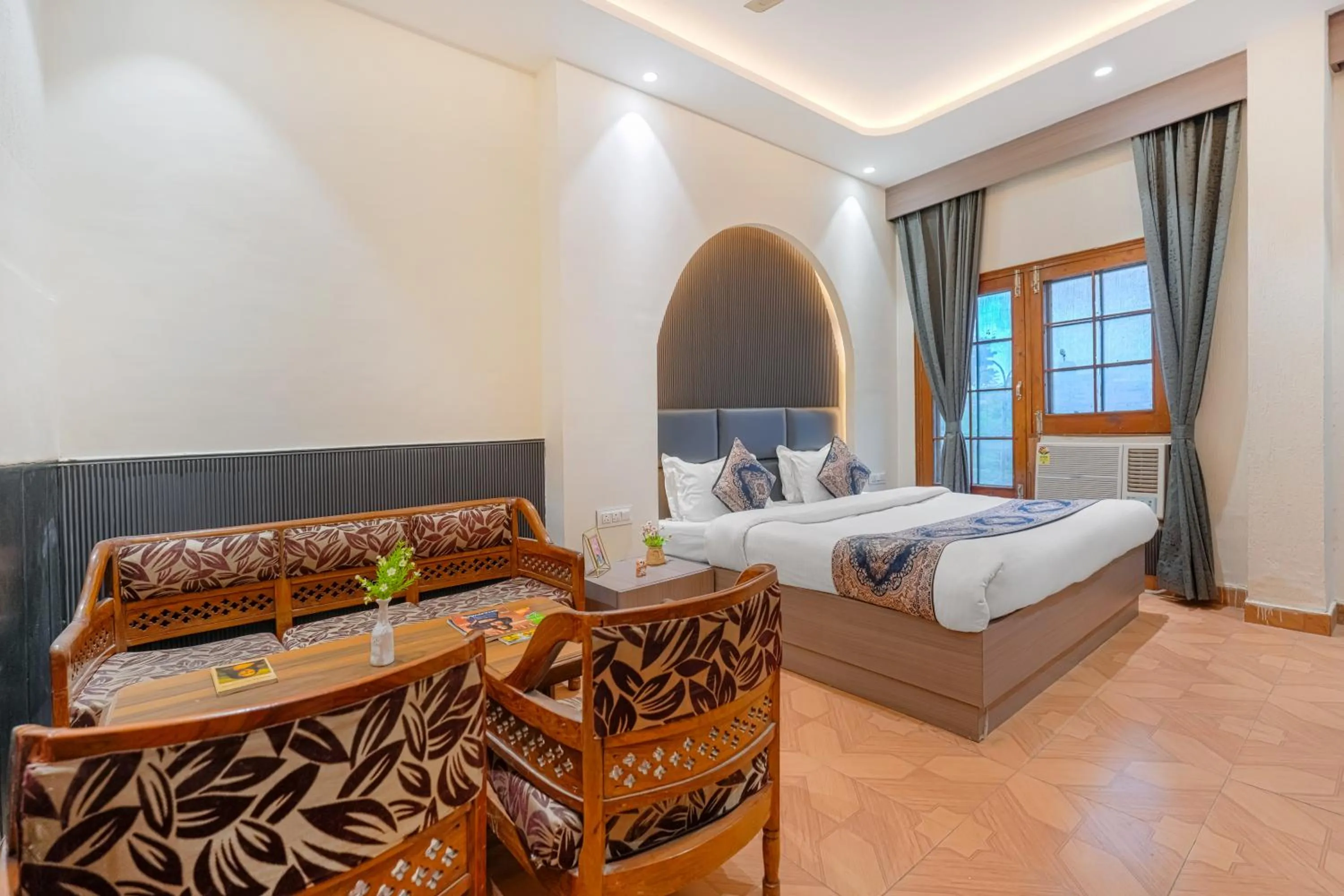 Bed in Hotel Abhi international