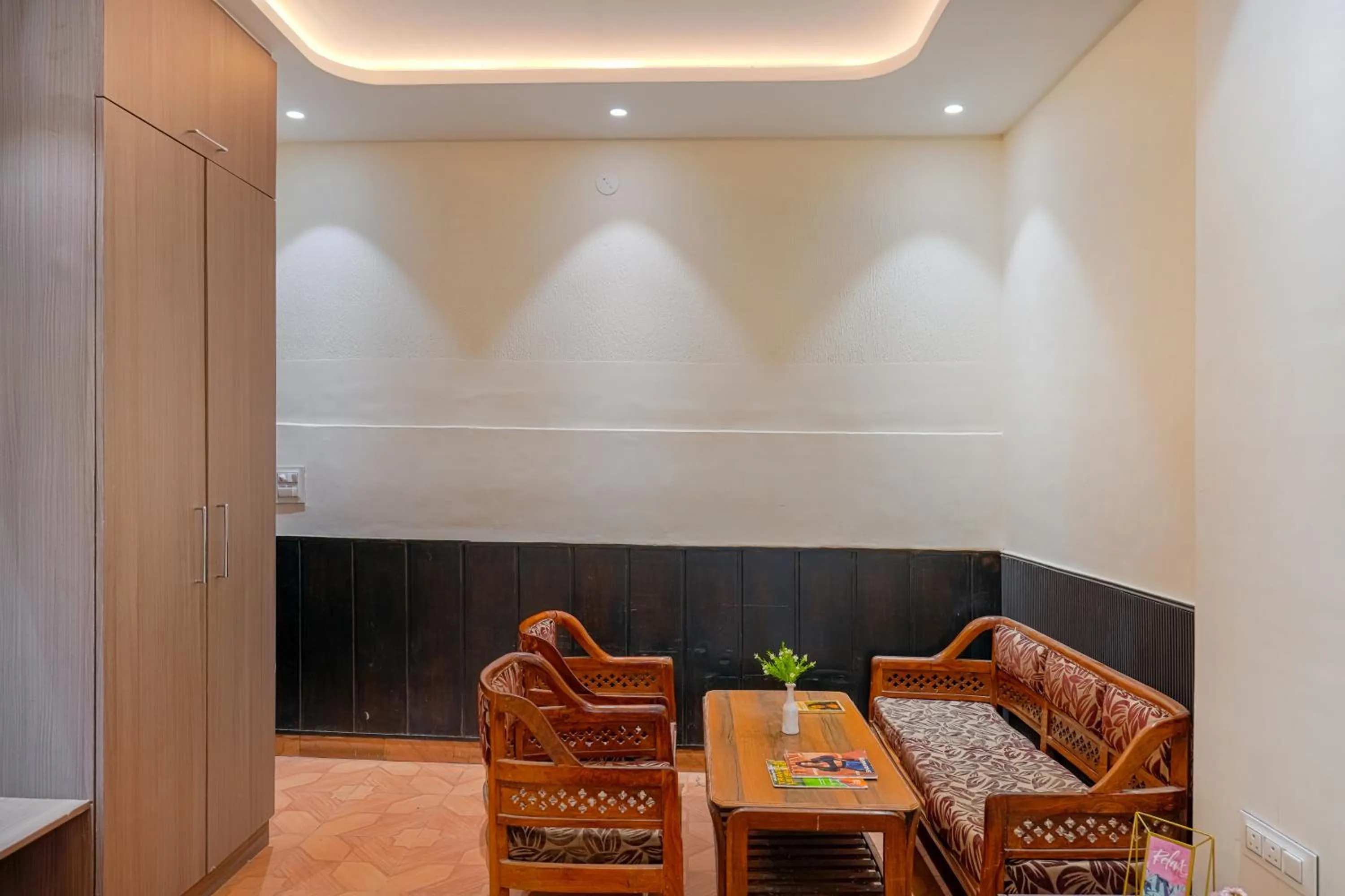 Hotel Abhi international