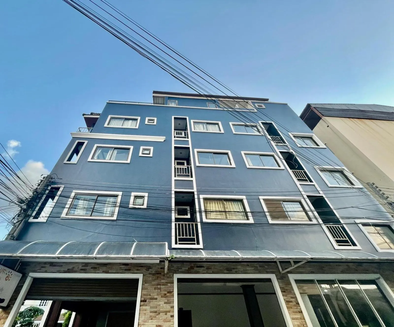 Property building in Hill View Lodge