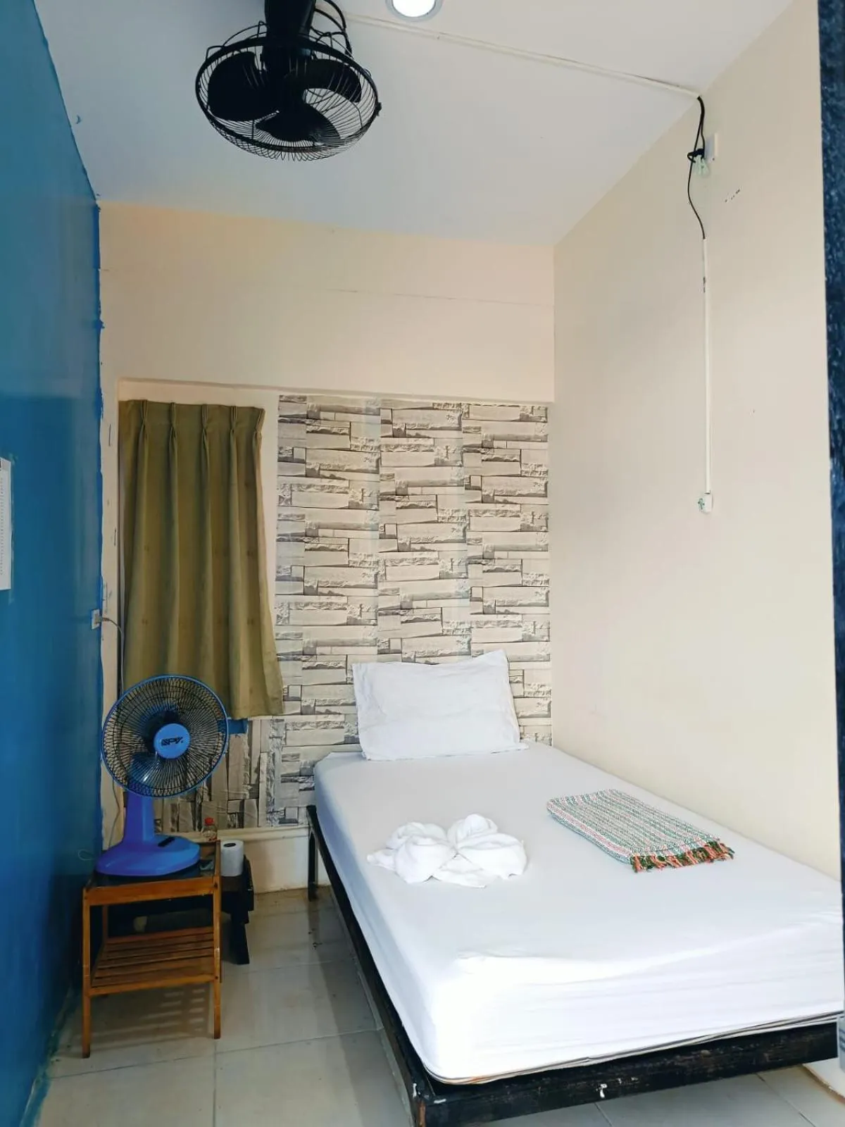 Bed in Hill View Lodge