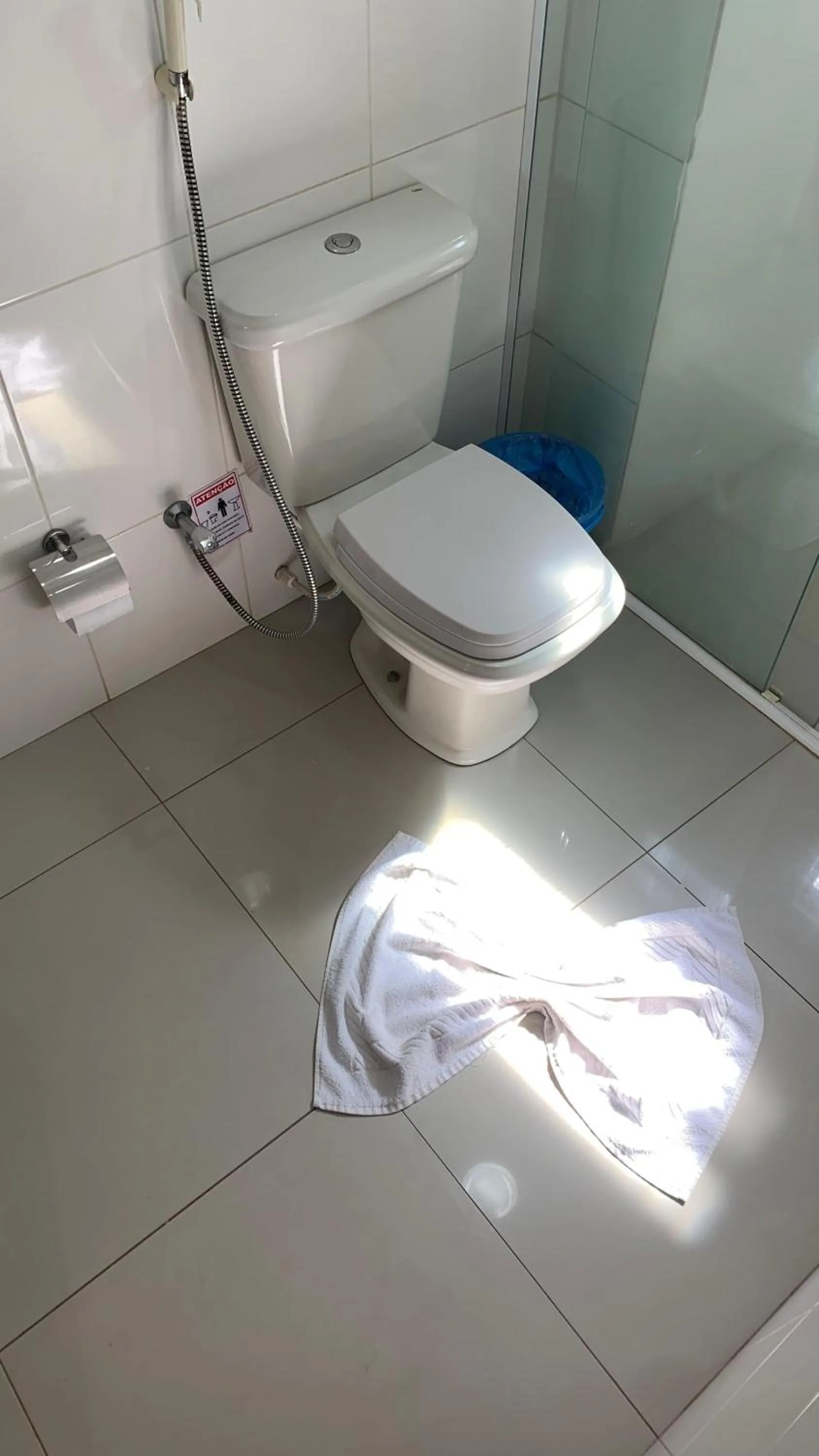 Bathroom in Atrium Express Hotels