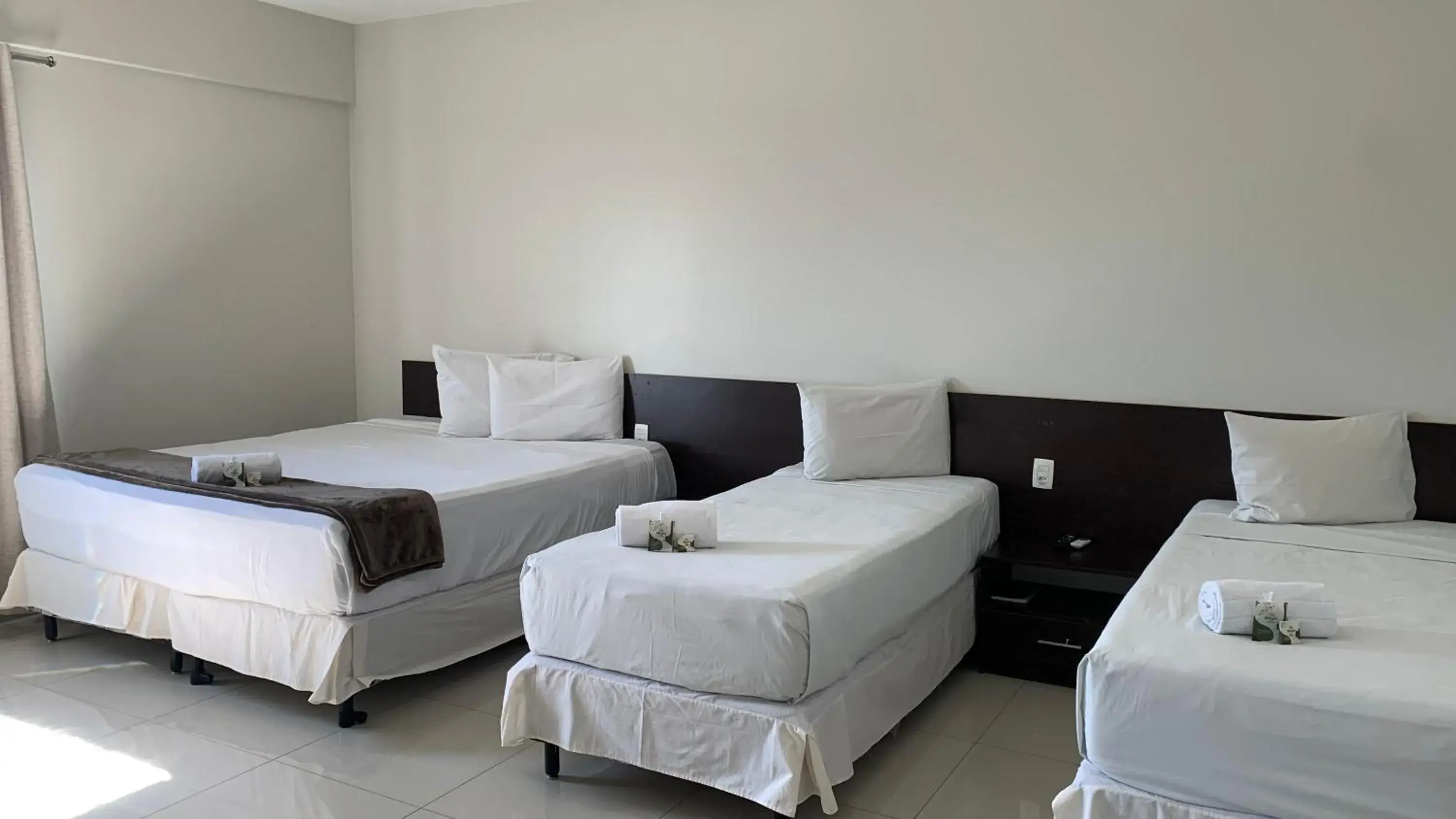 Standard Triple Room in Atrium Express Hotels Standard Triple Room in Atrium Express Hotels