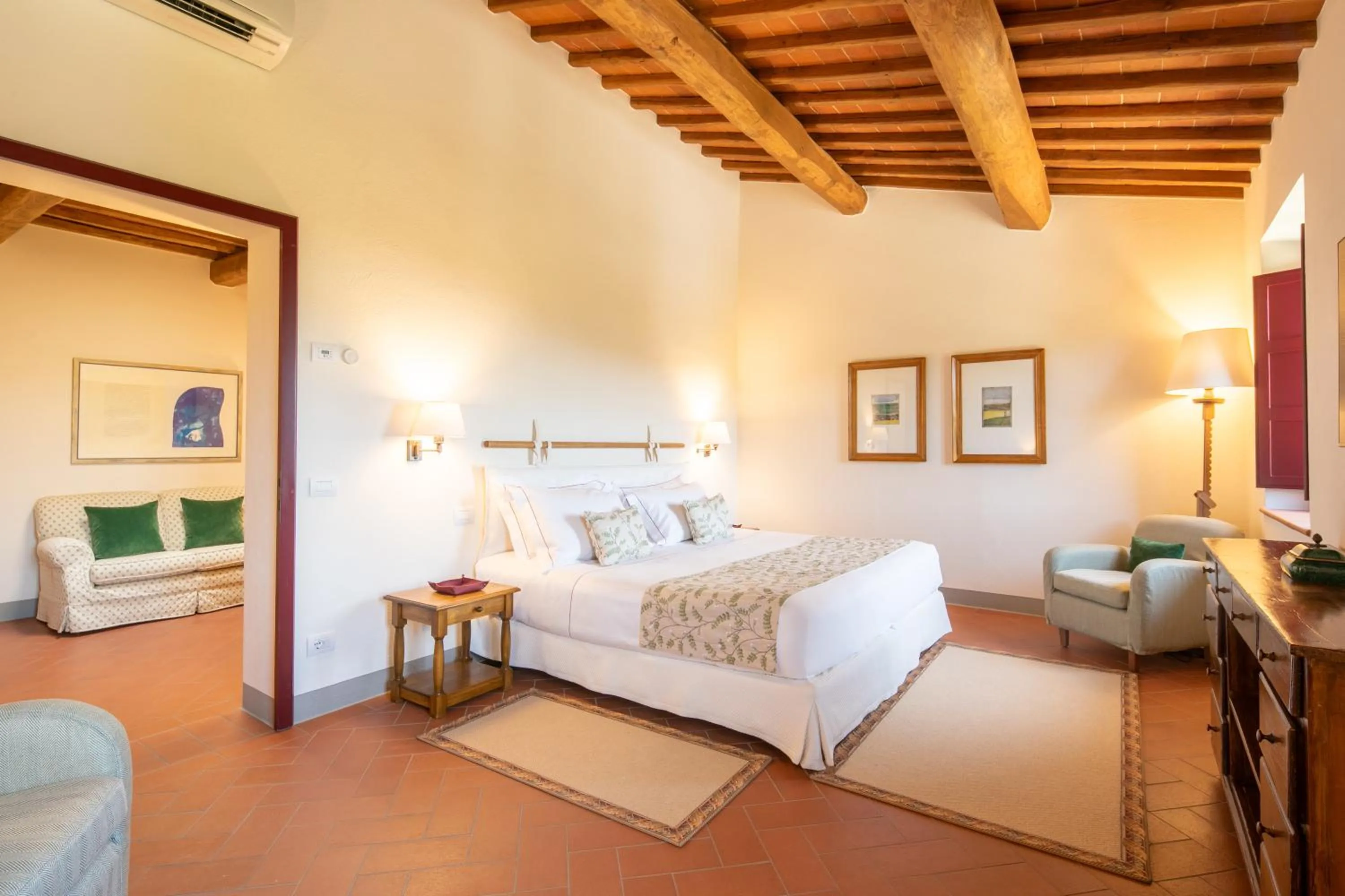 Bedroom, Bed in The Club House