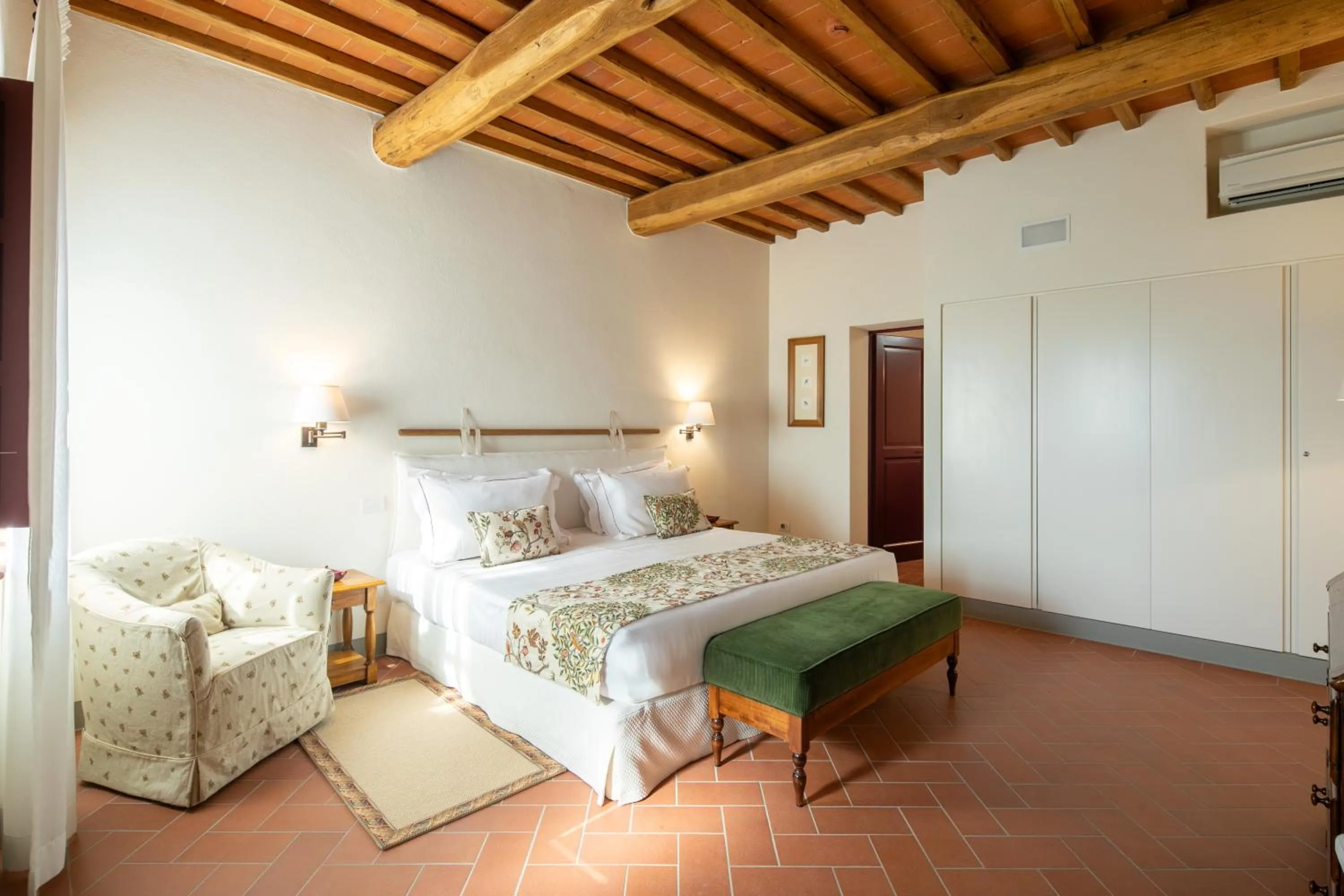 Bedroom, Bed in The Club House