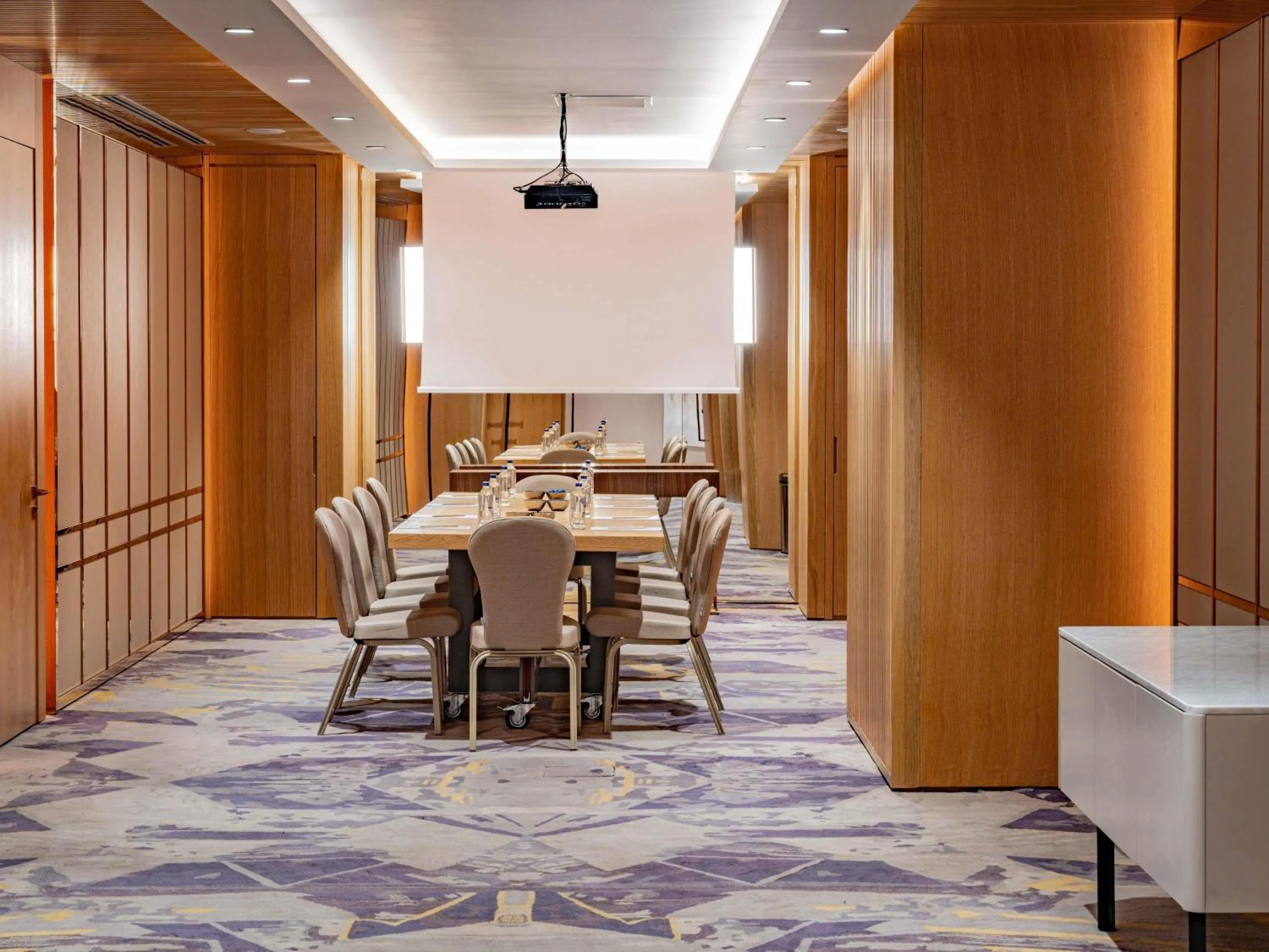 Meeting/conference room in Mövenpick Hotel Istanbul Bosphorus