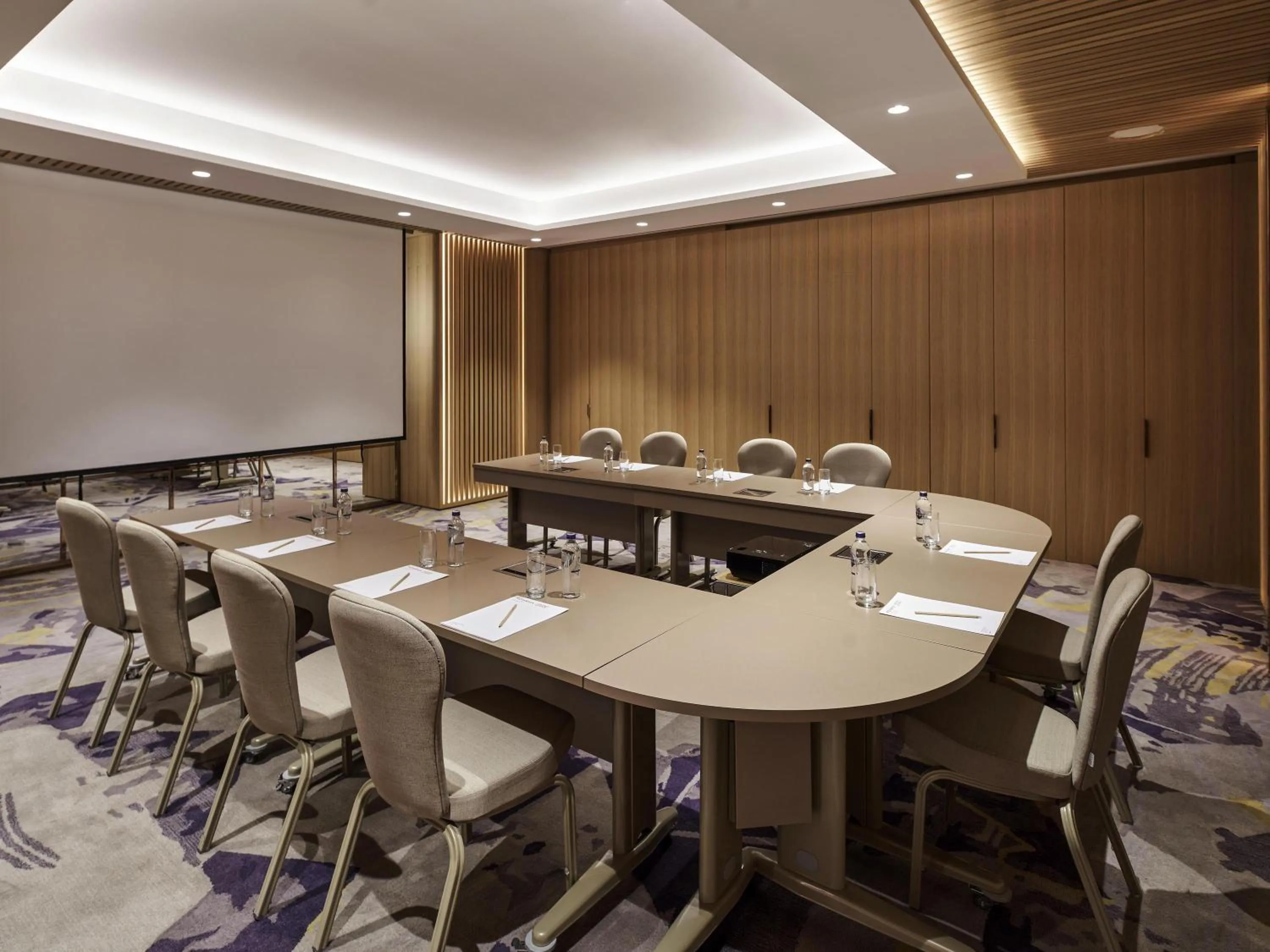 Meeting/conference room in Mövenpick Hotel Istanbul Bosphorus