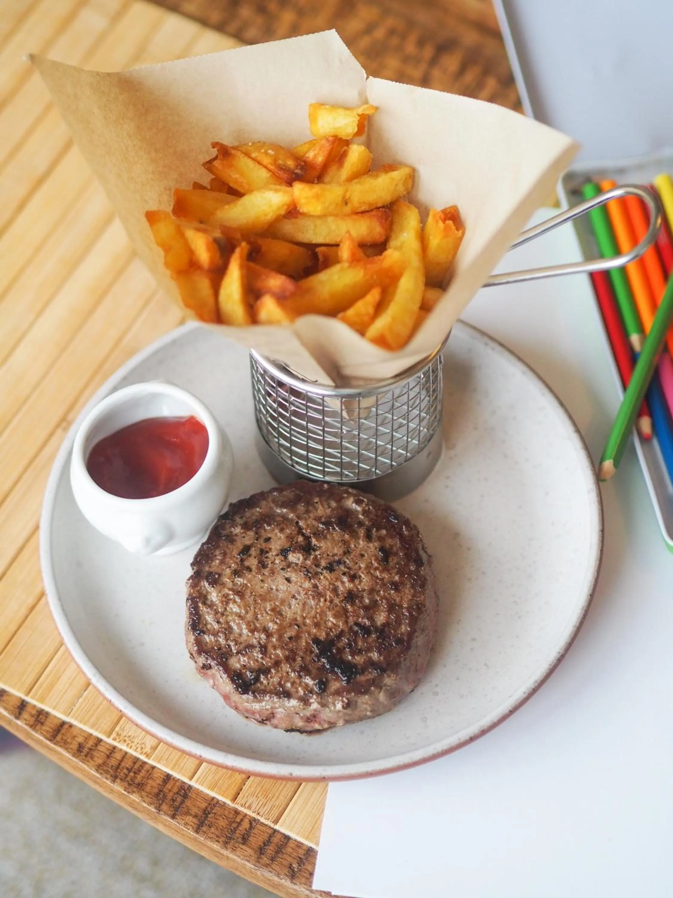 Restaurant/places to eat in La Coudraie - Proche de Disneyland