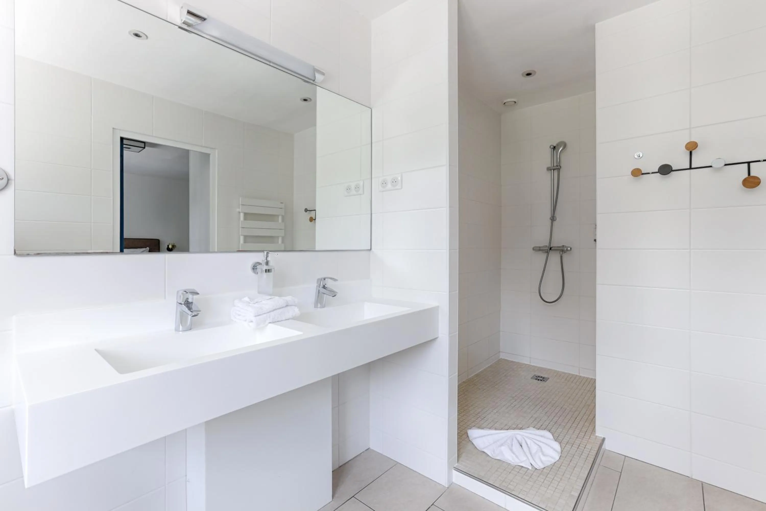 Shower in La Coudraie - Proche de Disneyland