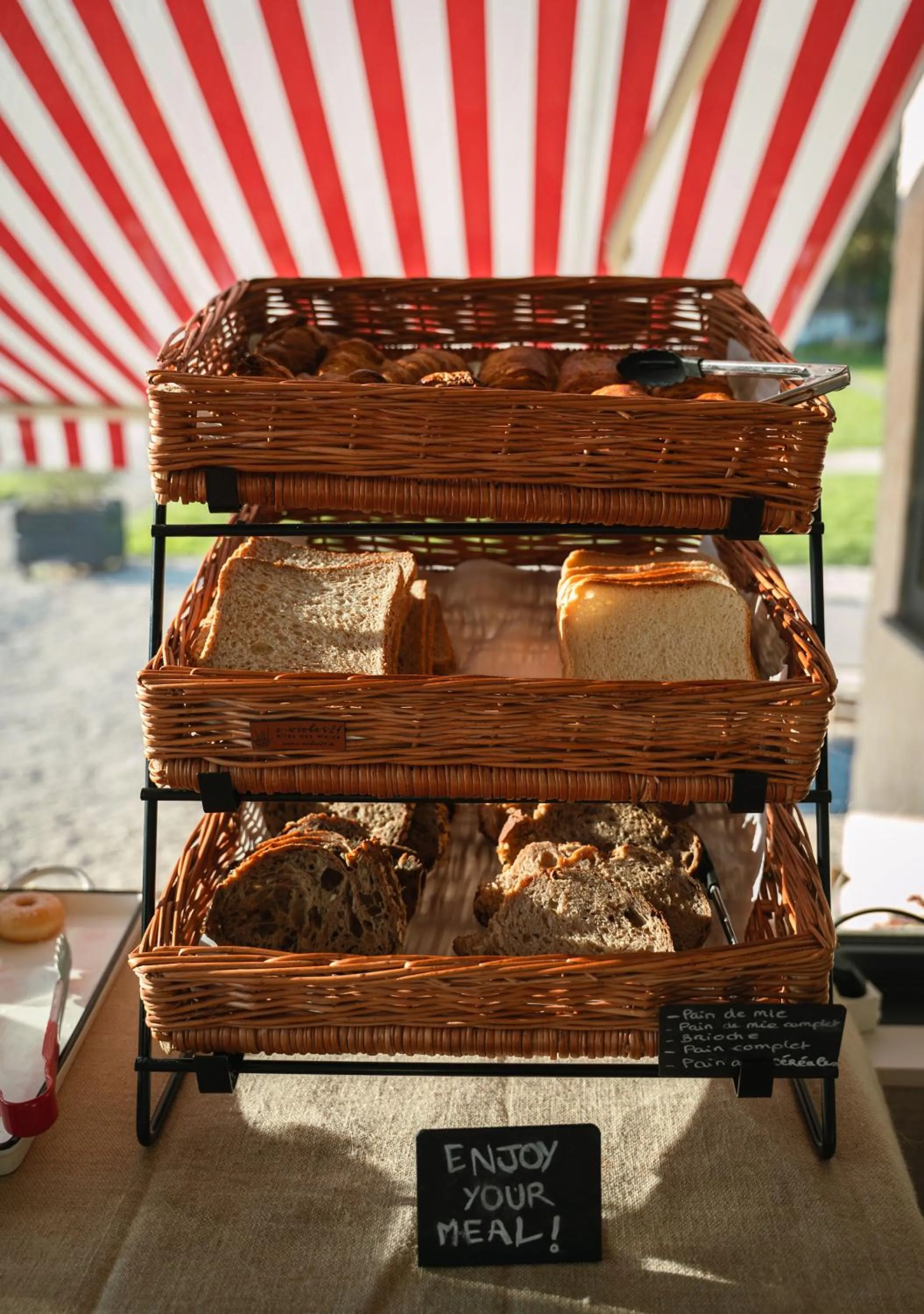 Breakfast in La Coudraie - Proche de Disneyland