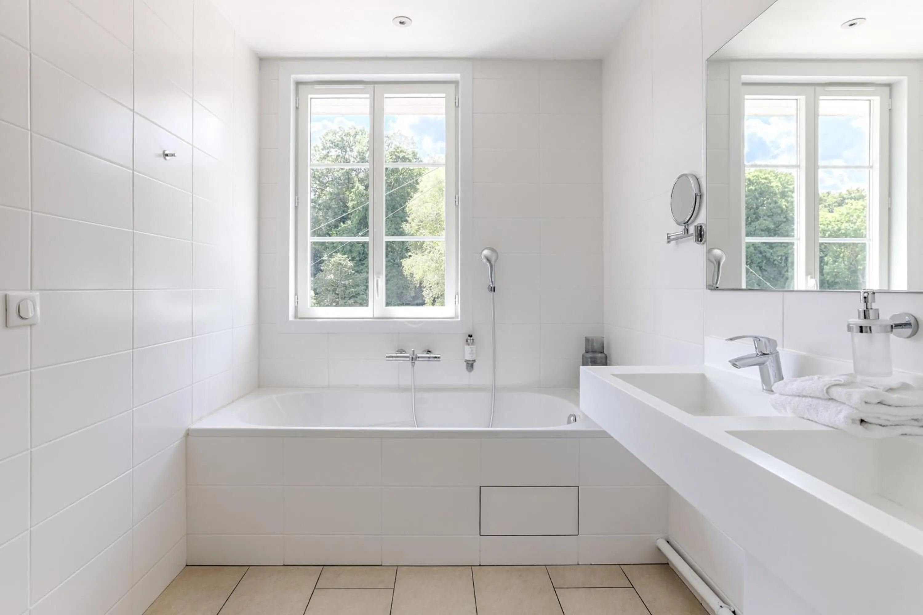 Bath in La Coudraie - Proche de Disneyland