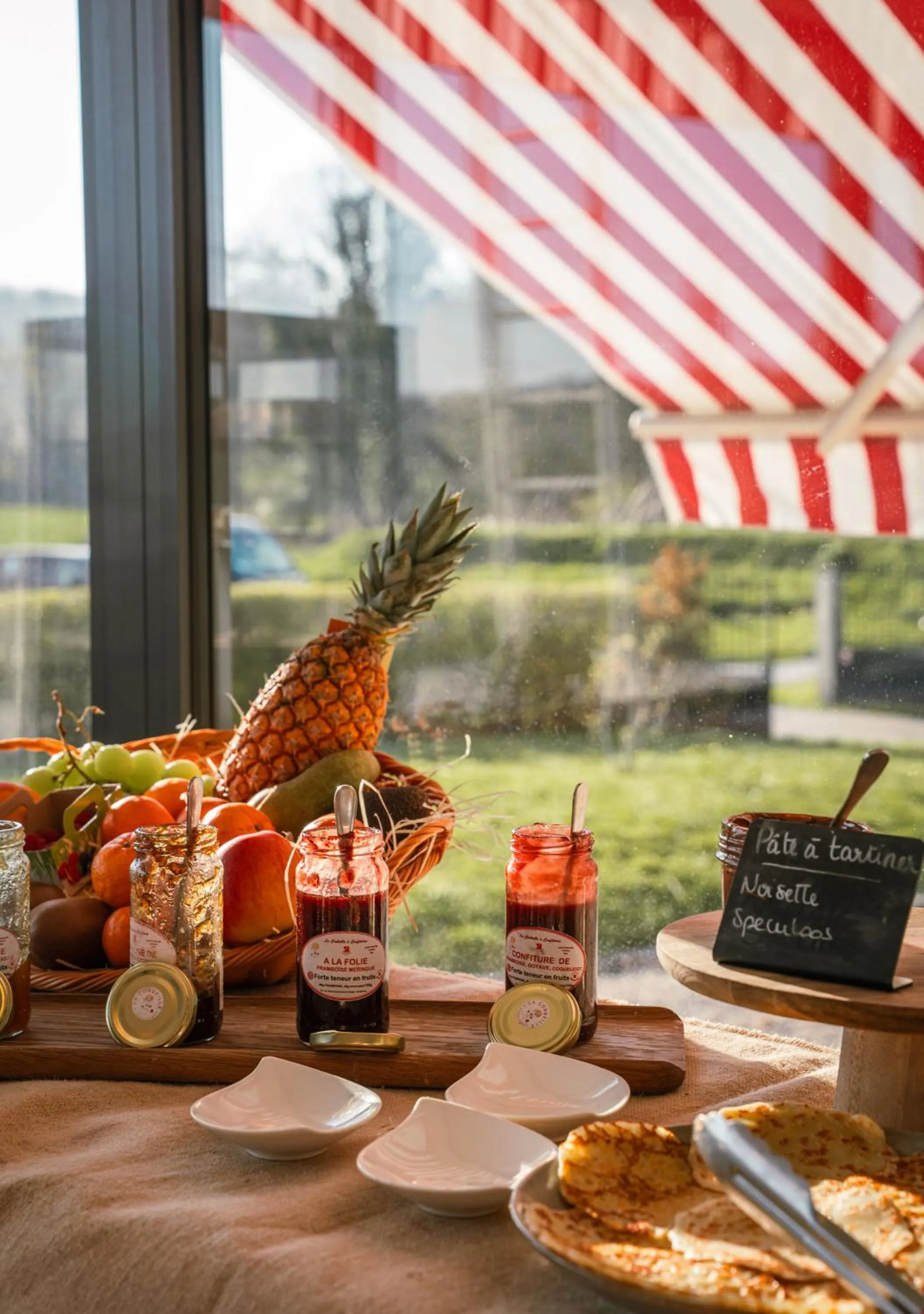 Breakfast in La Coudraie - Proche de Disneyland