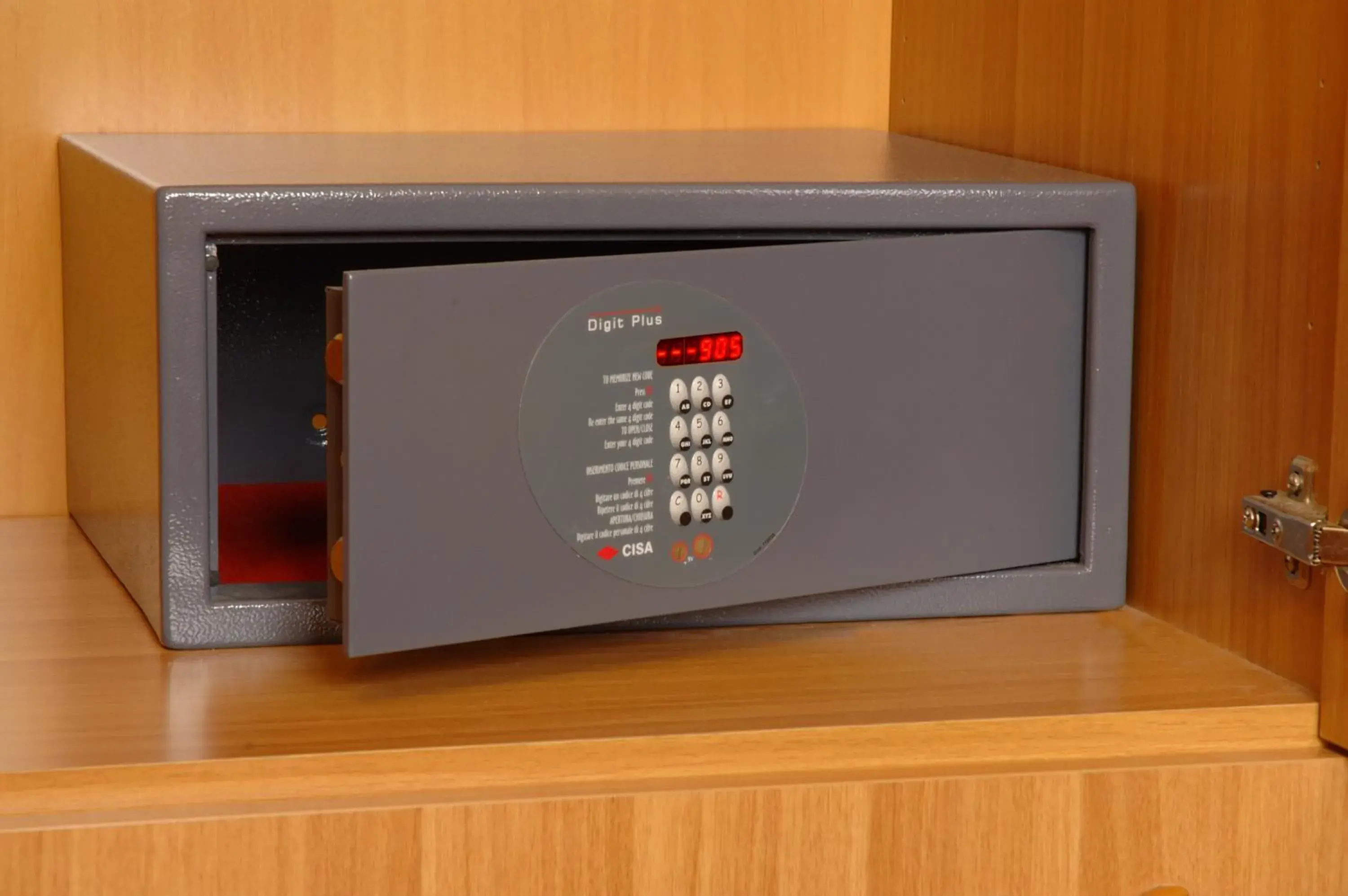 Quadruple Room in Hotel Cassia Quadruple Room in Hotel Cassia