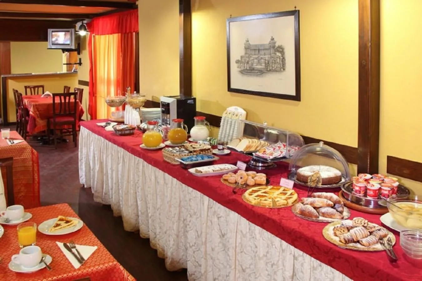 Continental breakfast in Hotel Cassia
