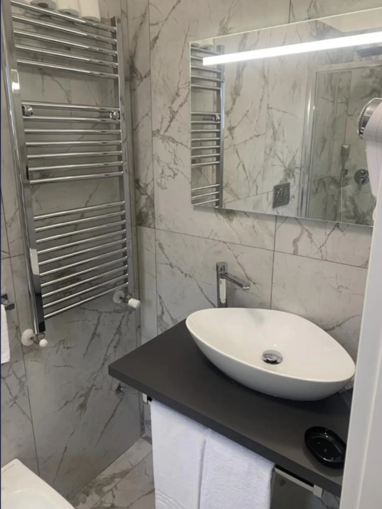 Bathroom in Hotel Cassia