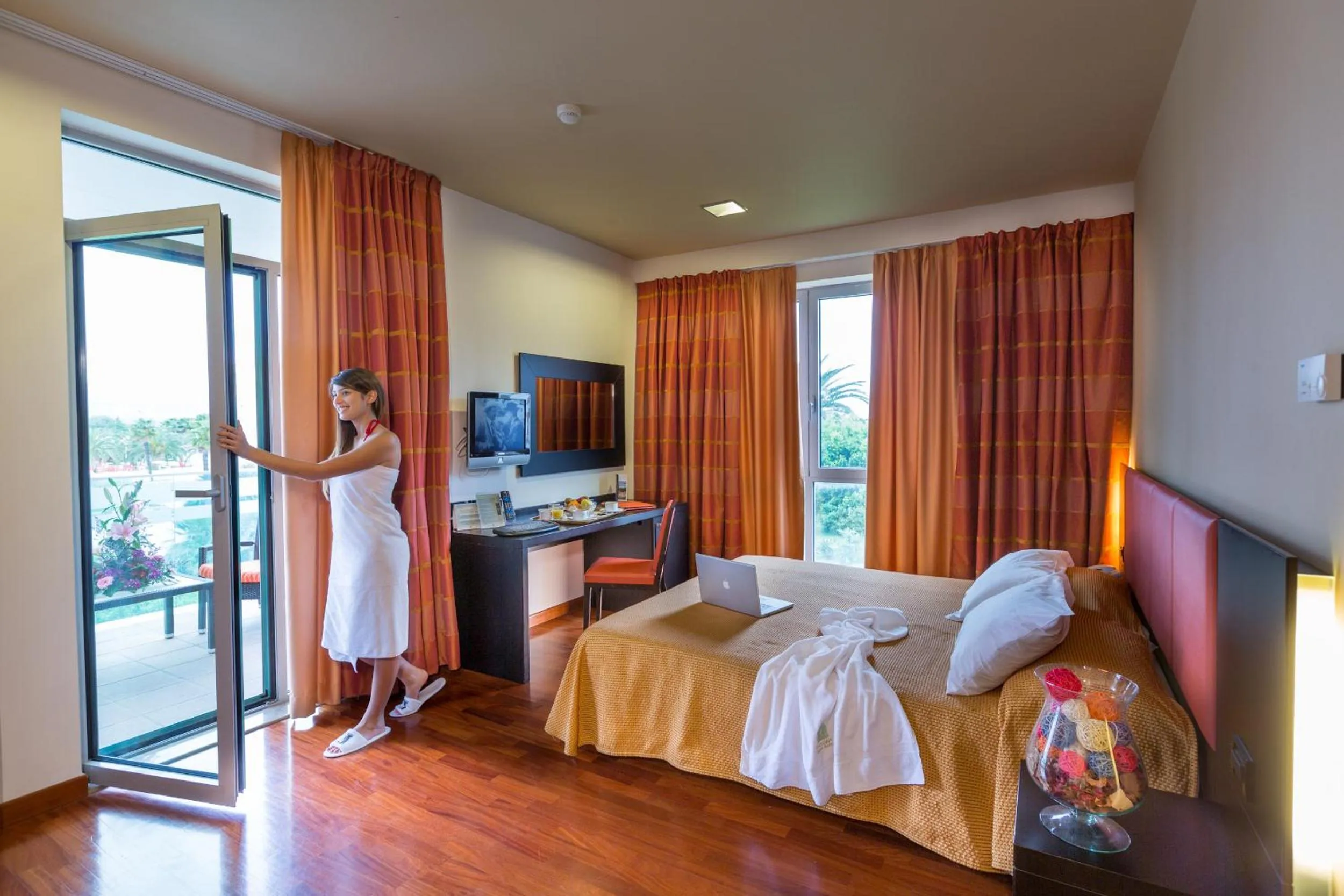 Photo of the whole room, Bed in Victoria Terme Hotel