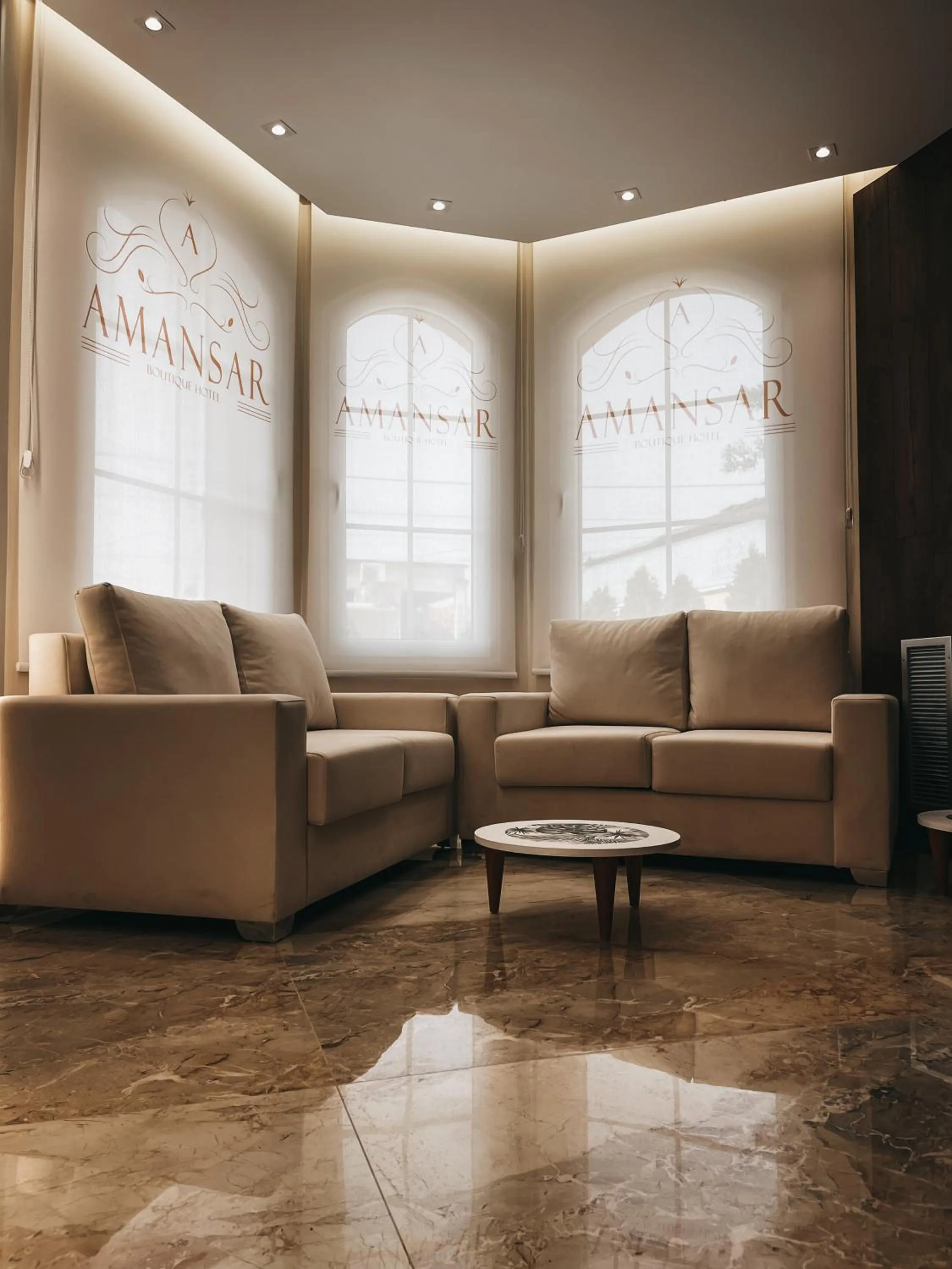 Seating area in Amansar Boutique Hotel