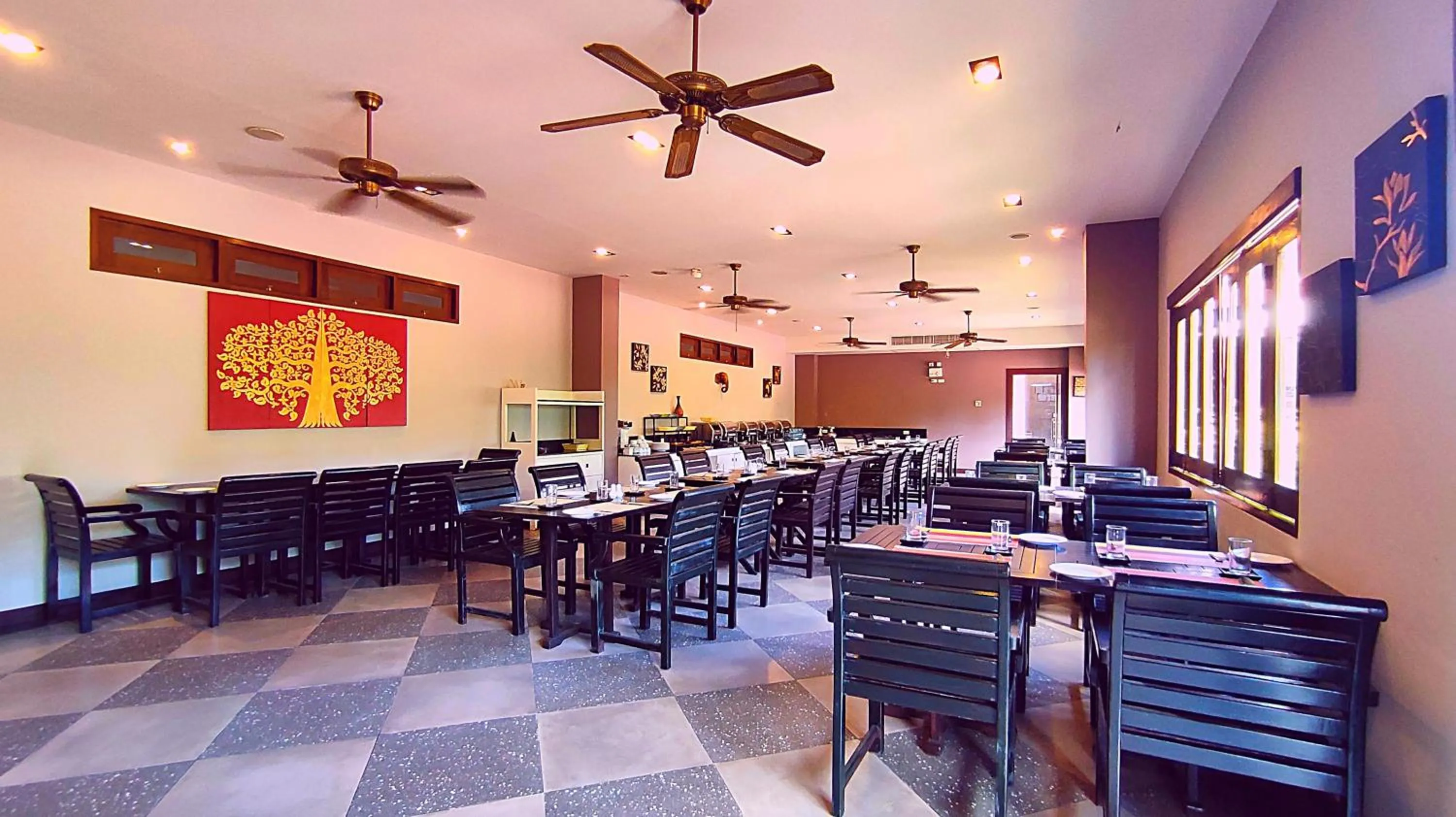 Restaurant/Places to Eat in ShriGo Resort & Spa Pattaya