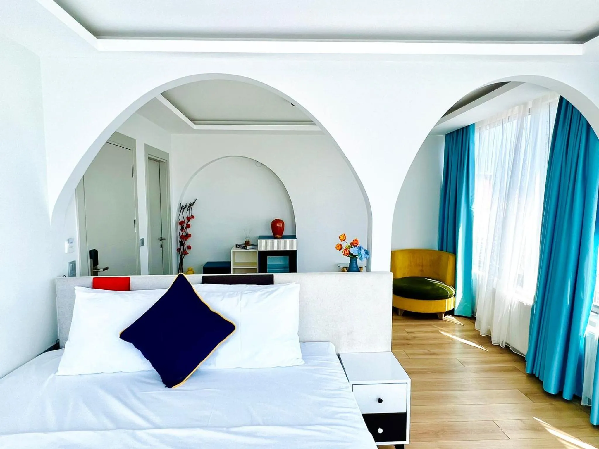 Photo of the whole room in Apex Hotel