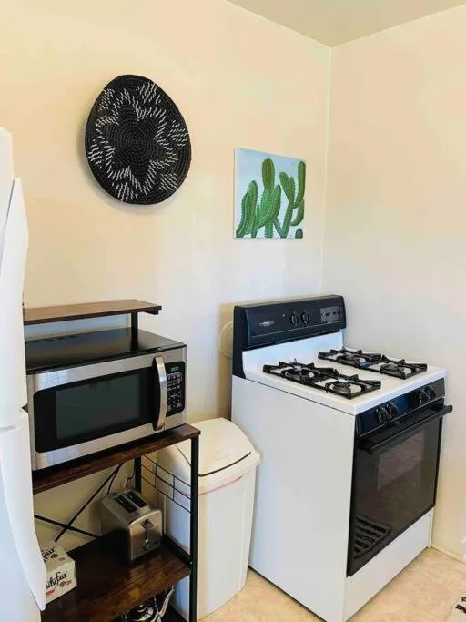Kitchen or kitchenette in Vintage charm vacation home with modern comforts near Old Town