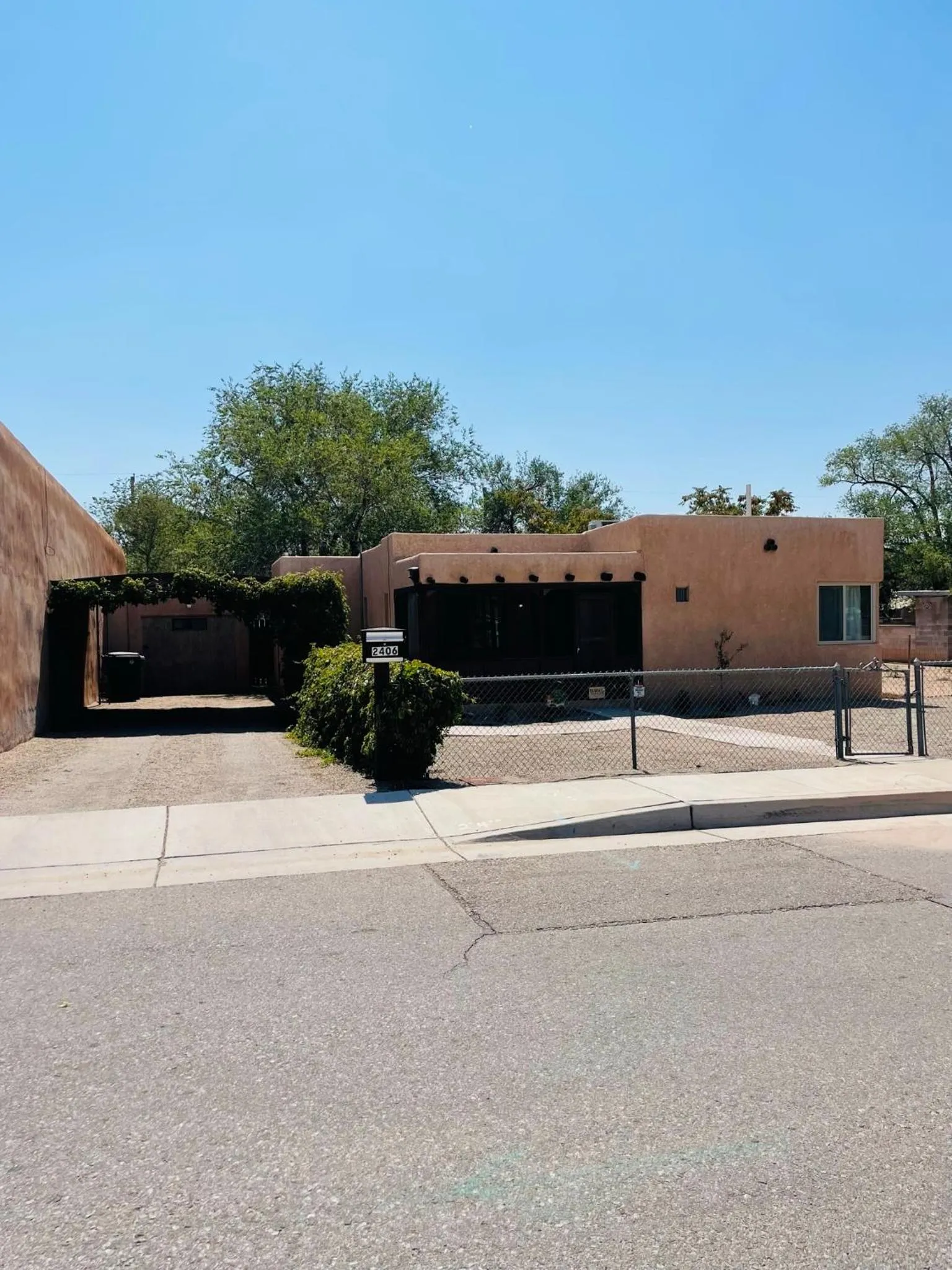 Property building in Vintage charm vacation home with modern comforts near Old Town