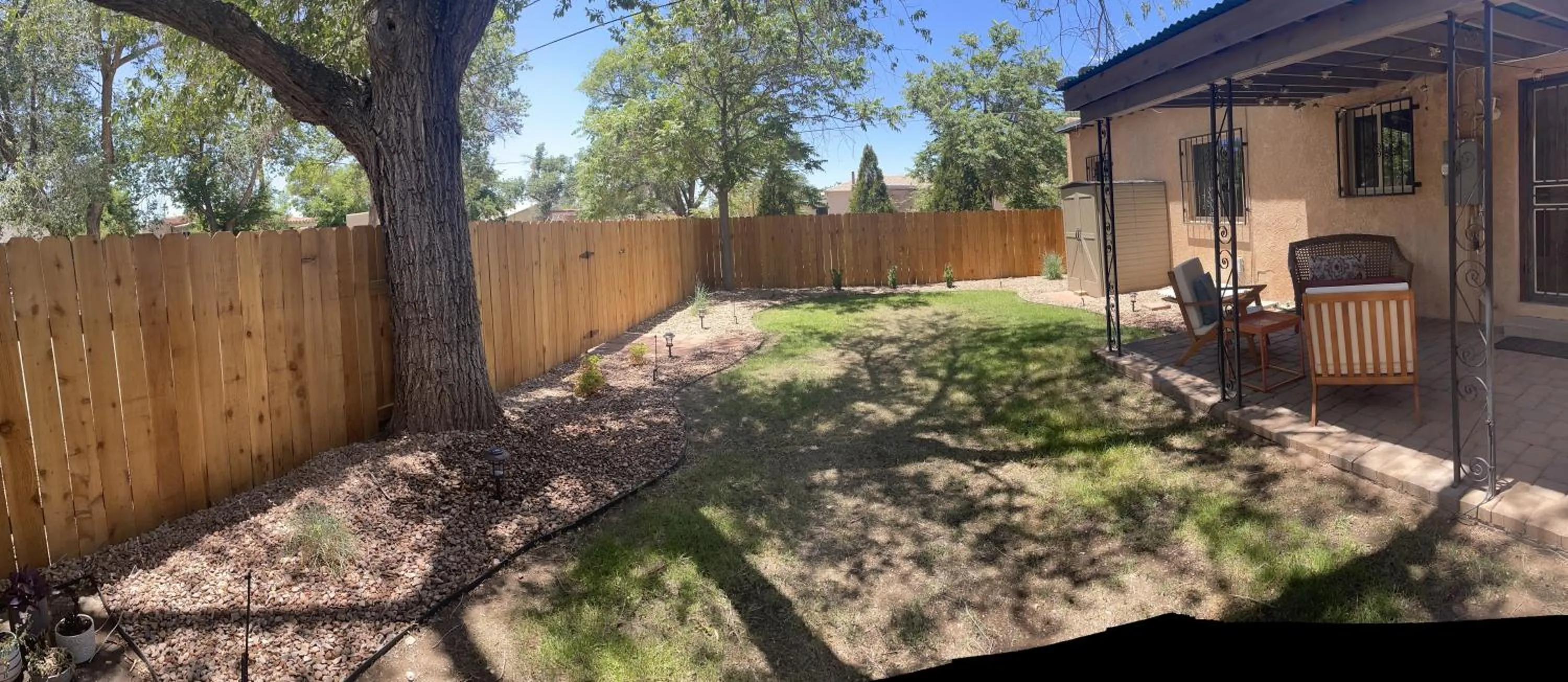 Vintage charm vacation home with modern comforts near Old Town