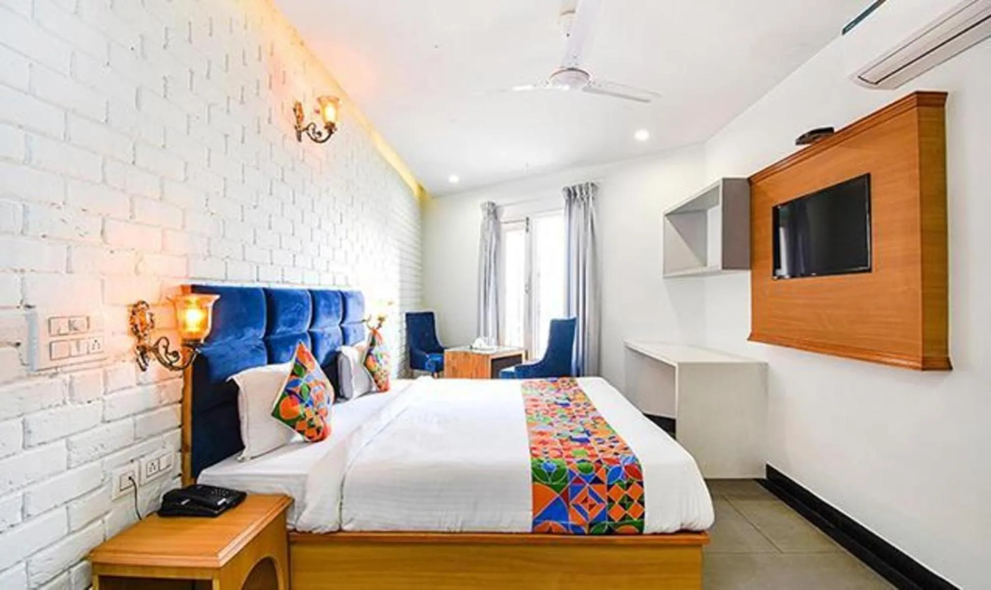 TV and multimedia in FabHotel NH7