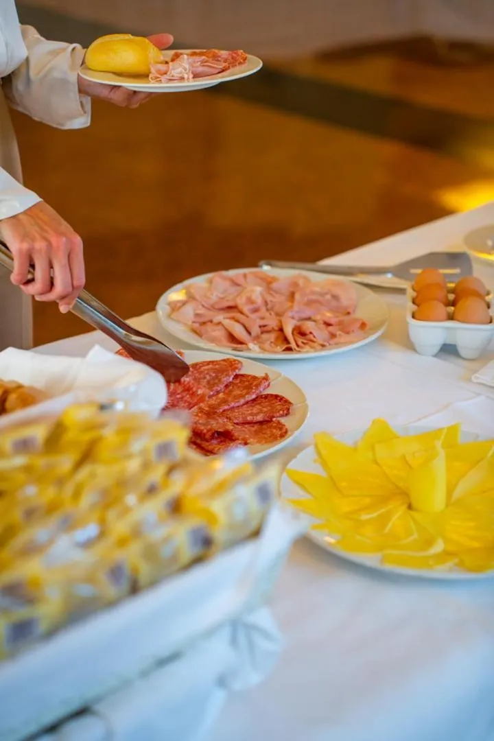 Breakfast in Grand Hotel Duca D'Este