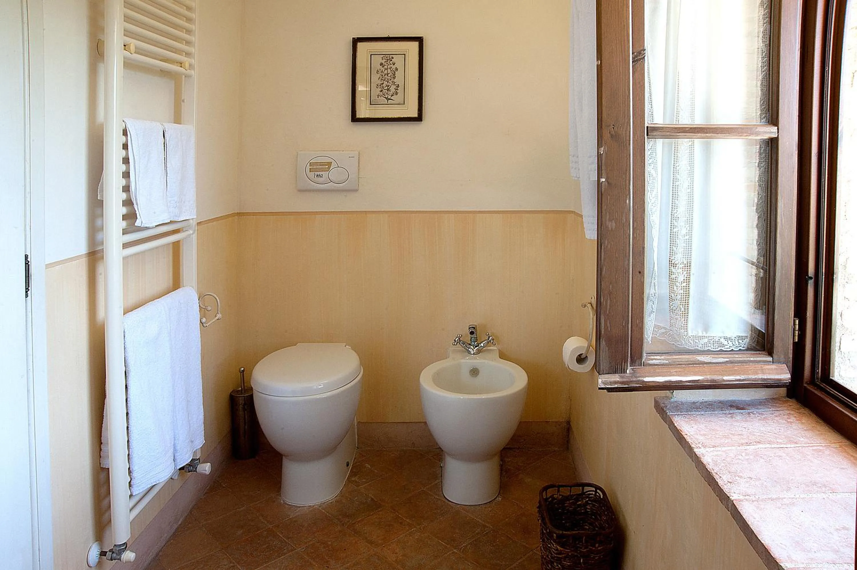 Toilet in La Tavola Dei Cavalieri