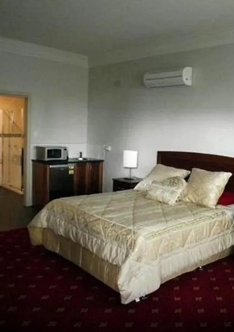 Bed in 503 On Princes Drive Motel