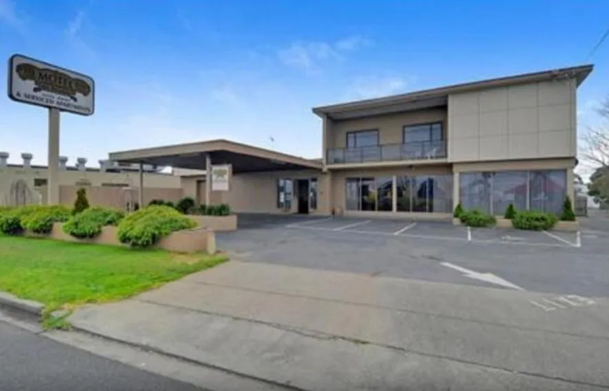 503 On Princes Drive Motel