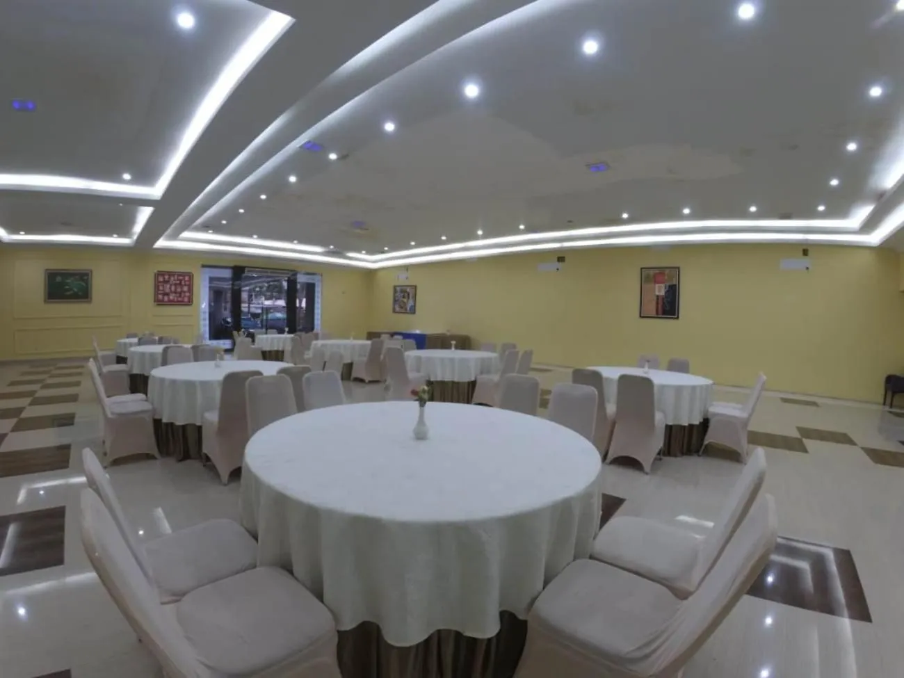 Business facilities in Anaya Hotel and Ballroom