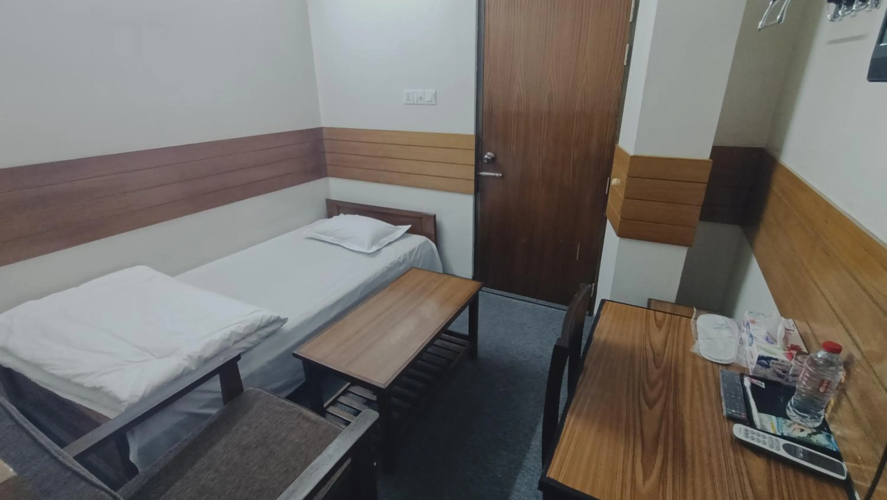 Bed in Hotel Shahin residential