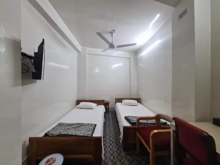 Bed in Hotel Shahin residential