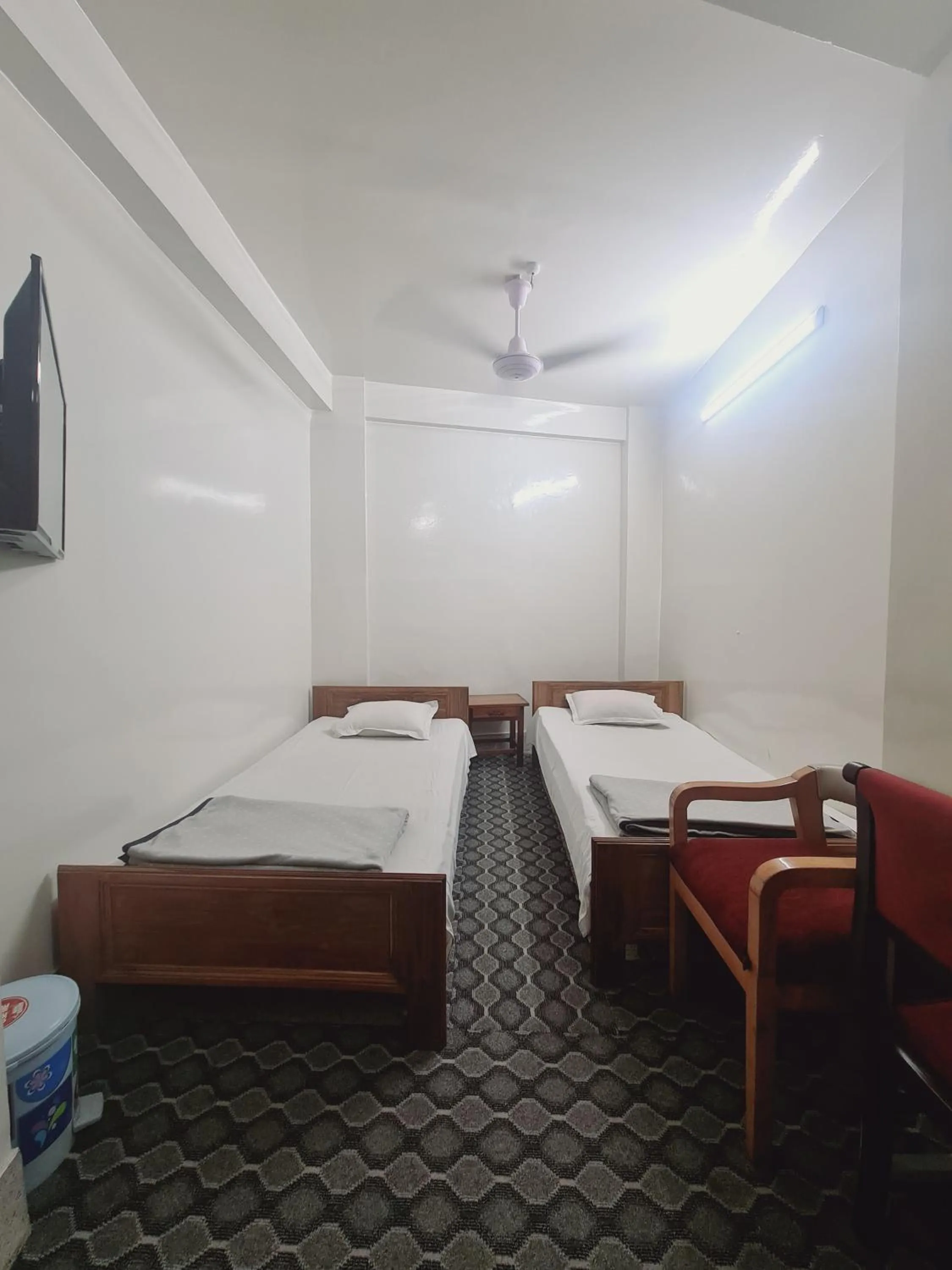 TV and multimedia, Bed in Hotel Shahin residential