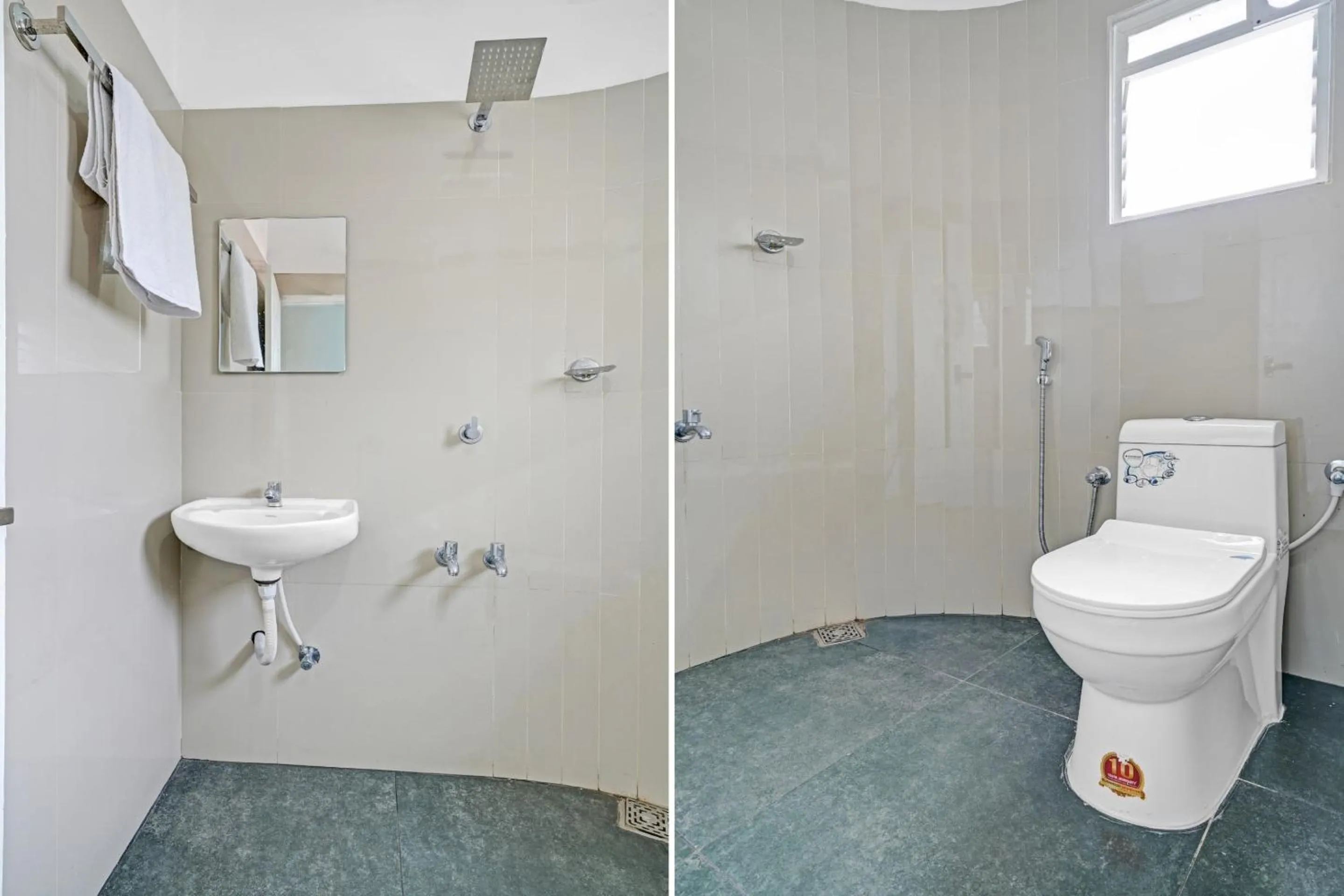 Bathroom in Capital O Rayan Plaza