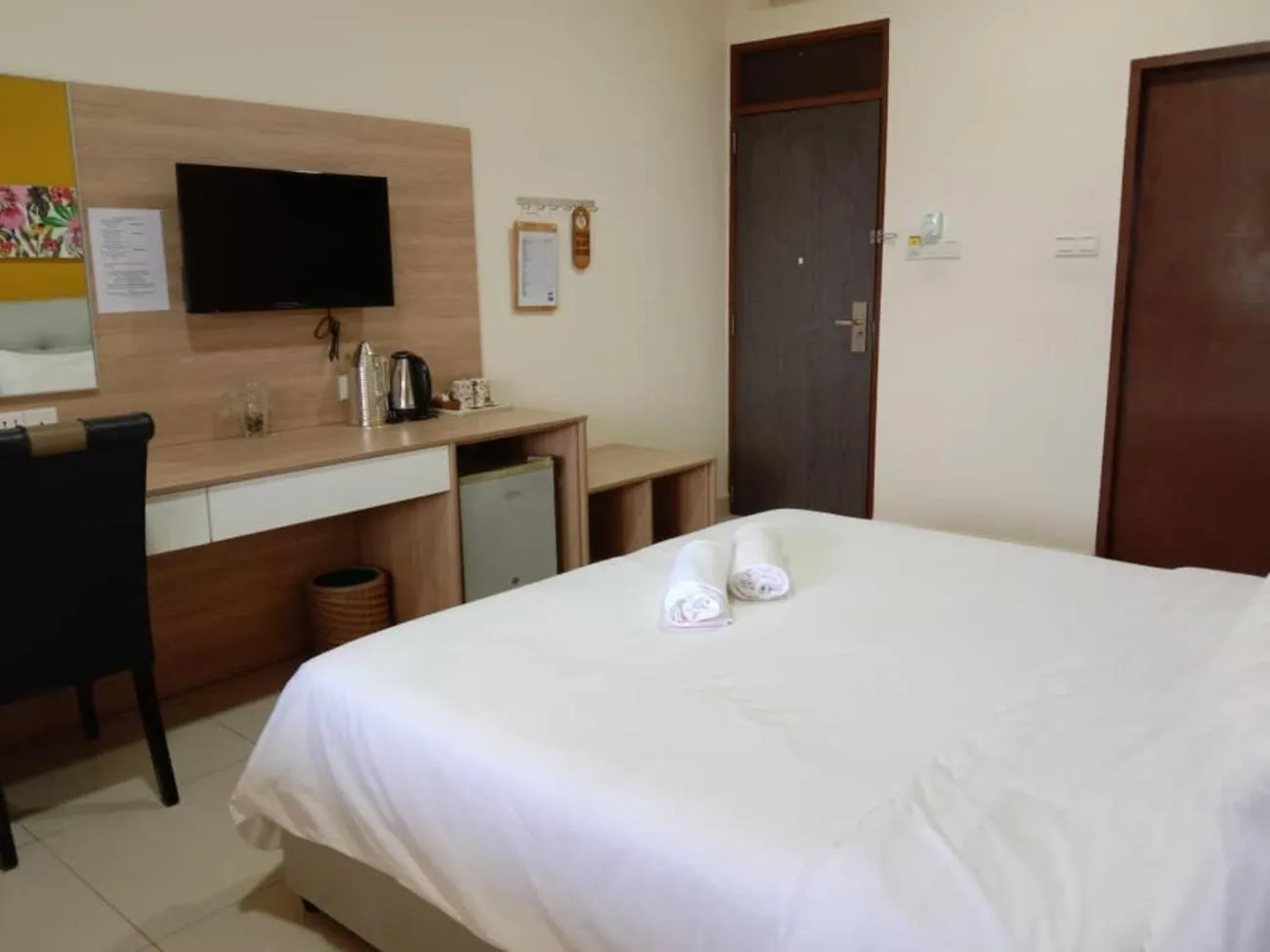 Bedroom, Bed in Seaside Travellers Inn