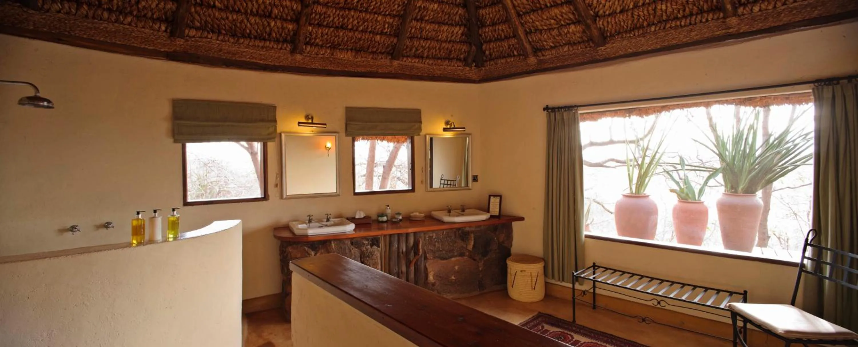 Bathroom in Elewana Elsa's Kopje