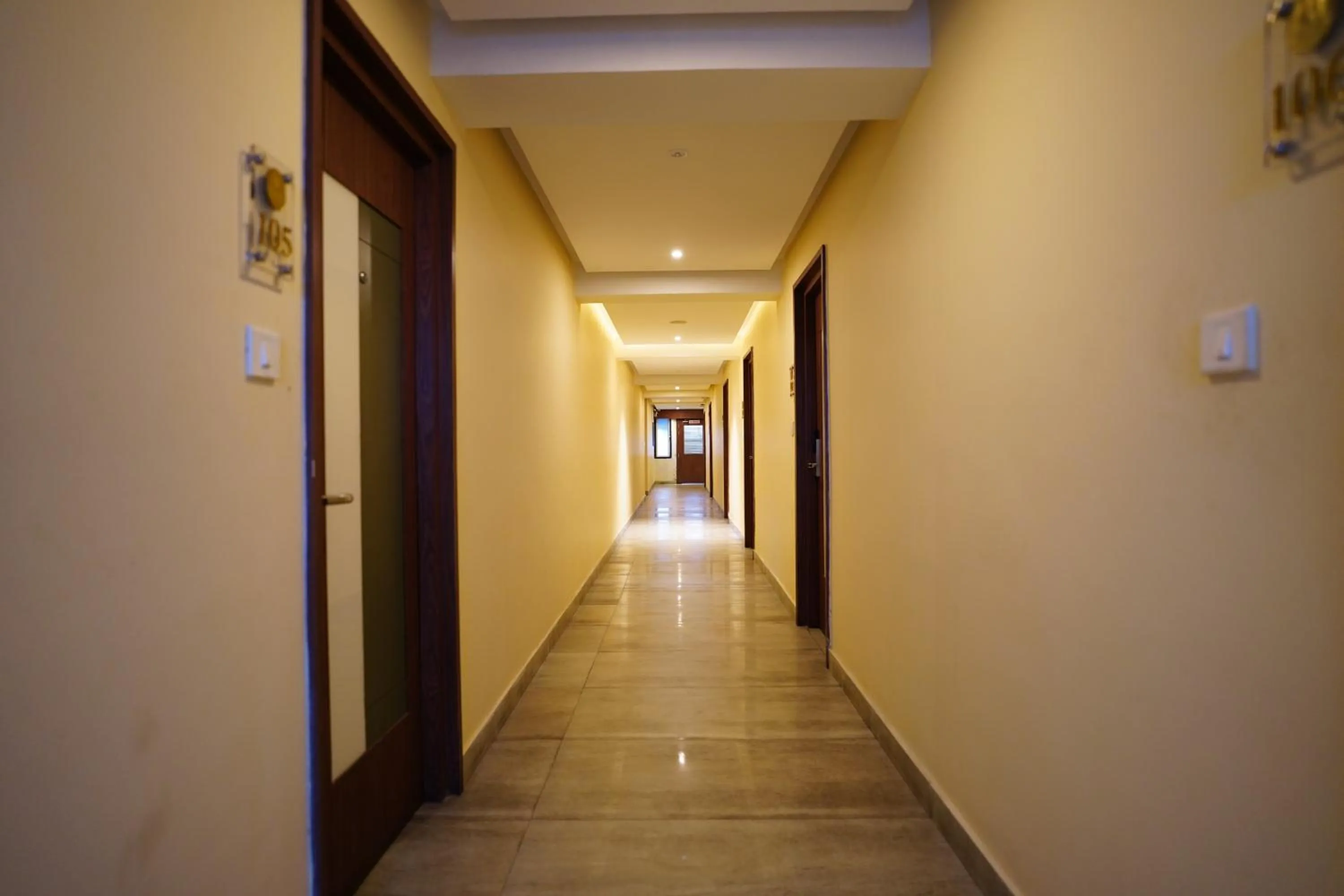 Property building in Emarald Hotel Calicut