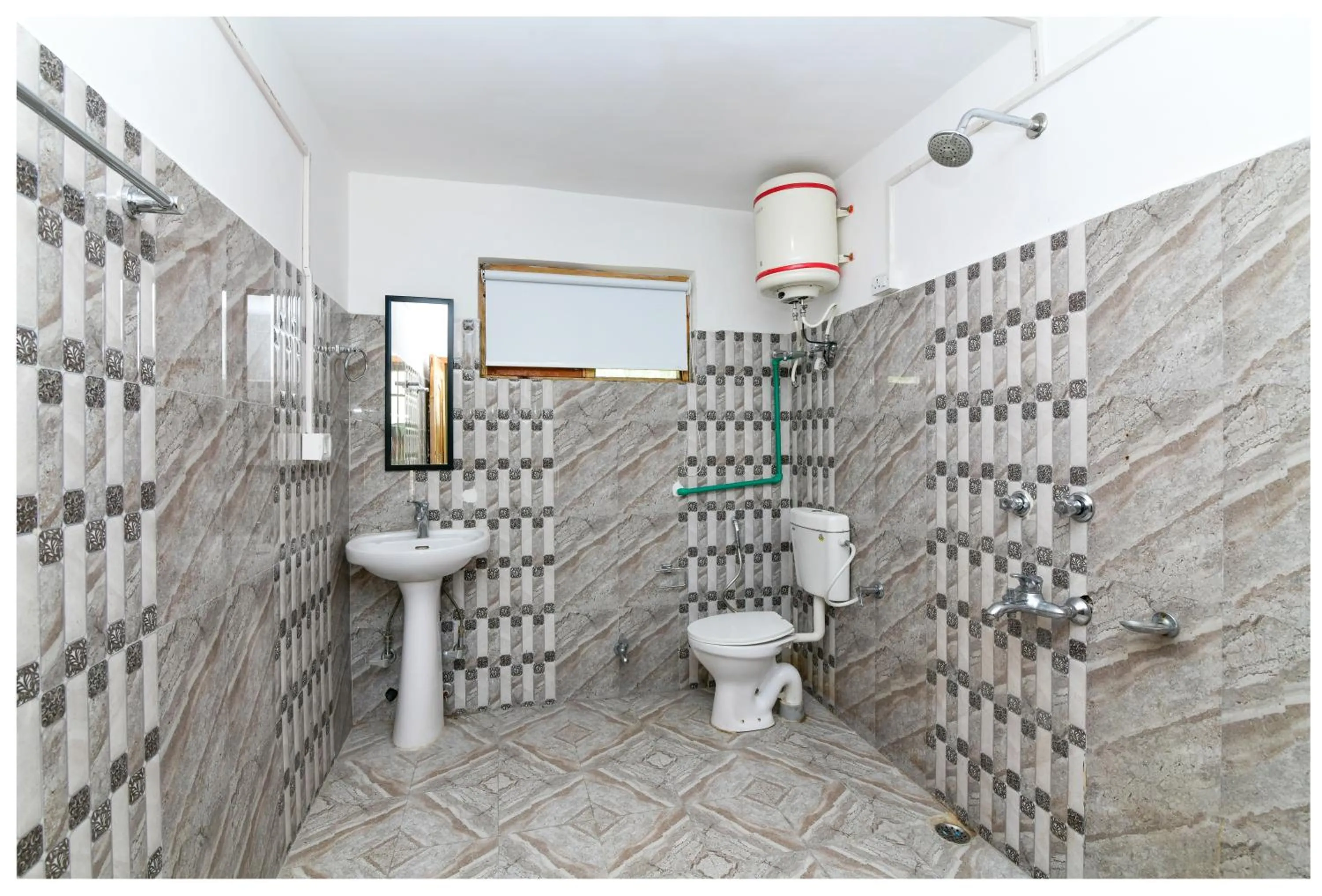 Toilet in Raybo Hostel - Serene stay with 5 mins walk from the main market