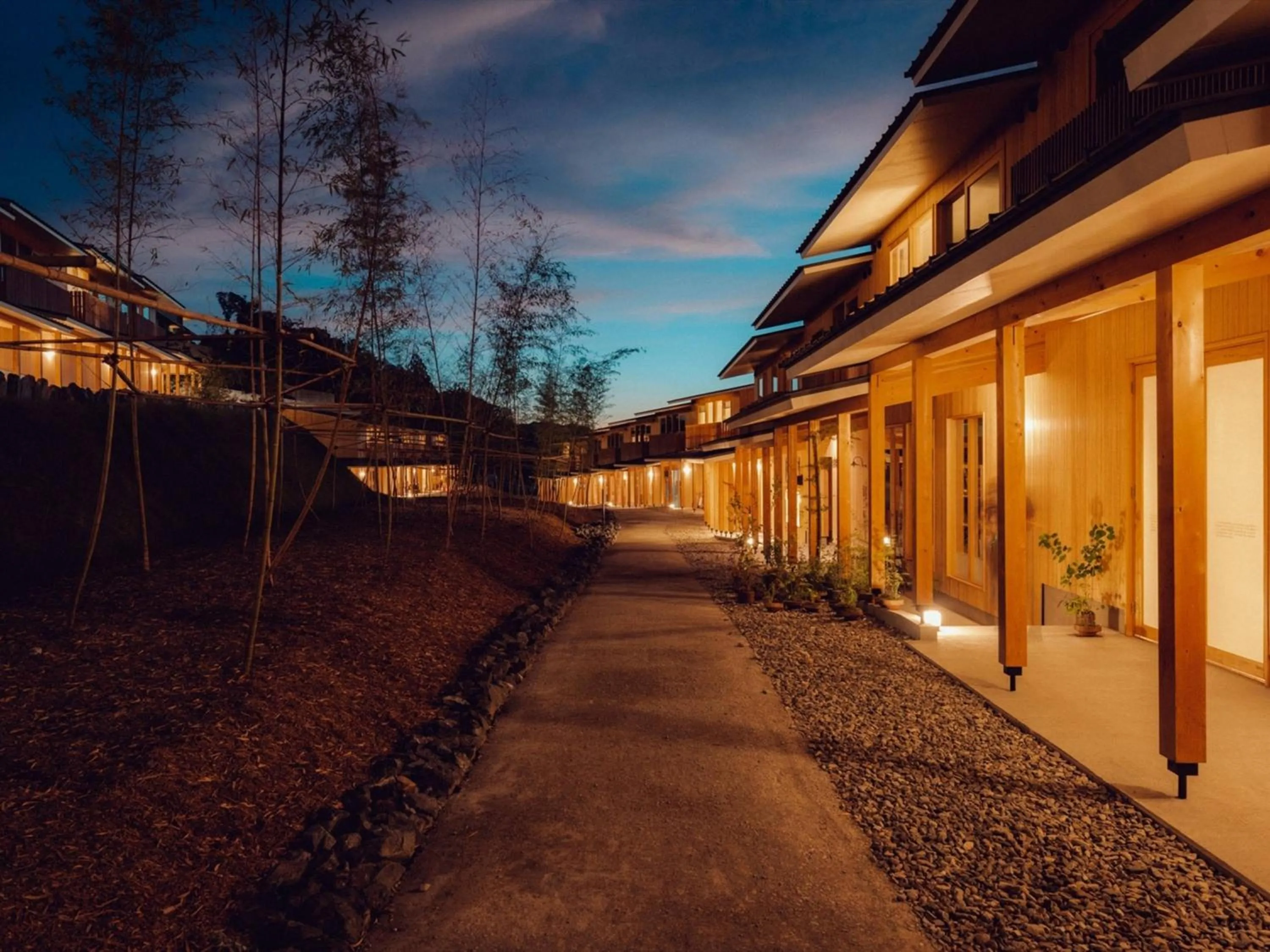 Property building in Hatago Vison