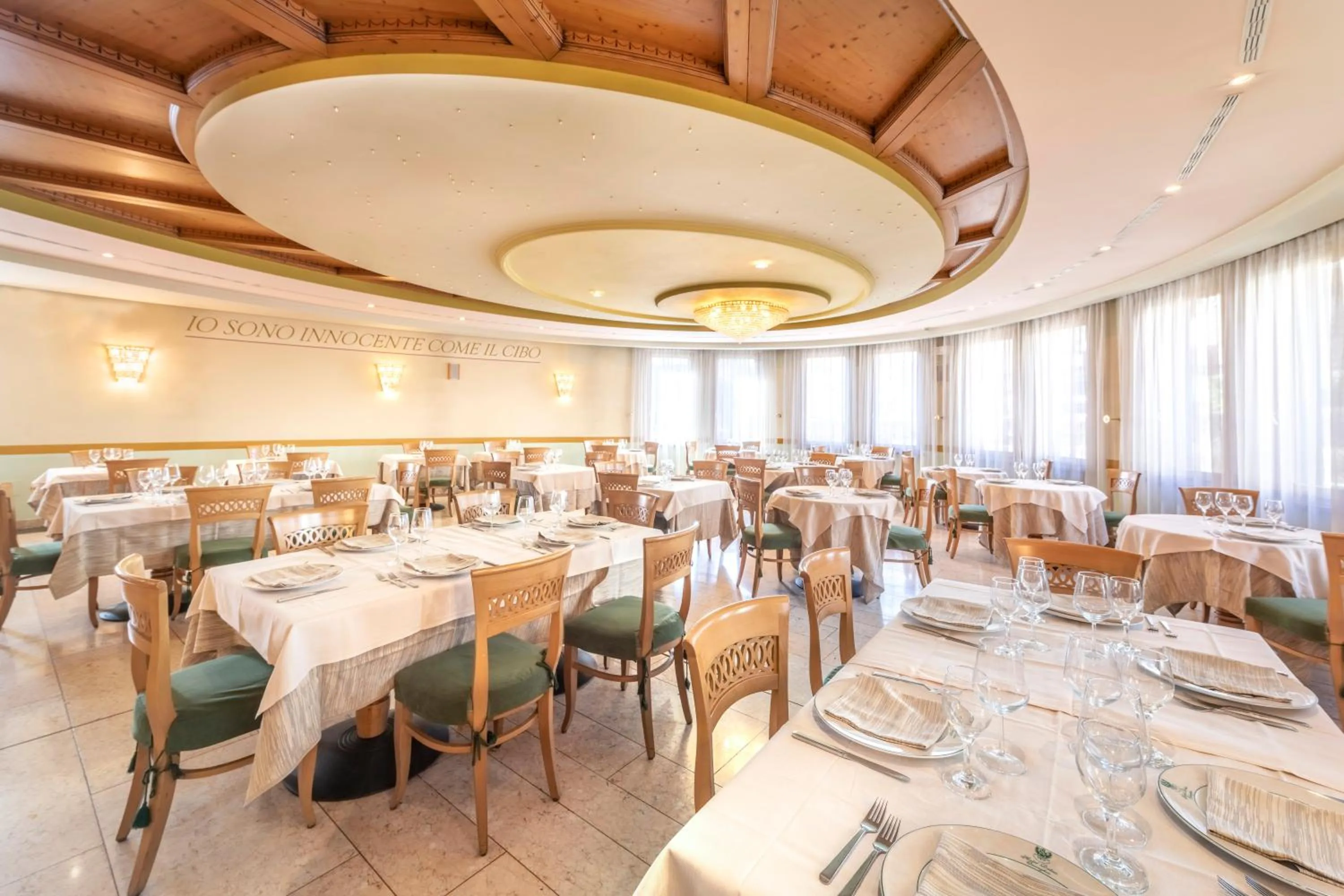 Restaurant/places to eat in Hotel Relais Orsingher