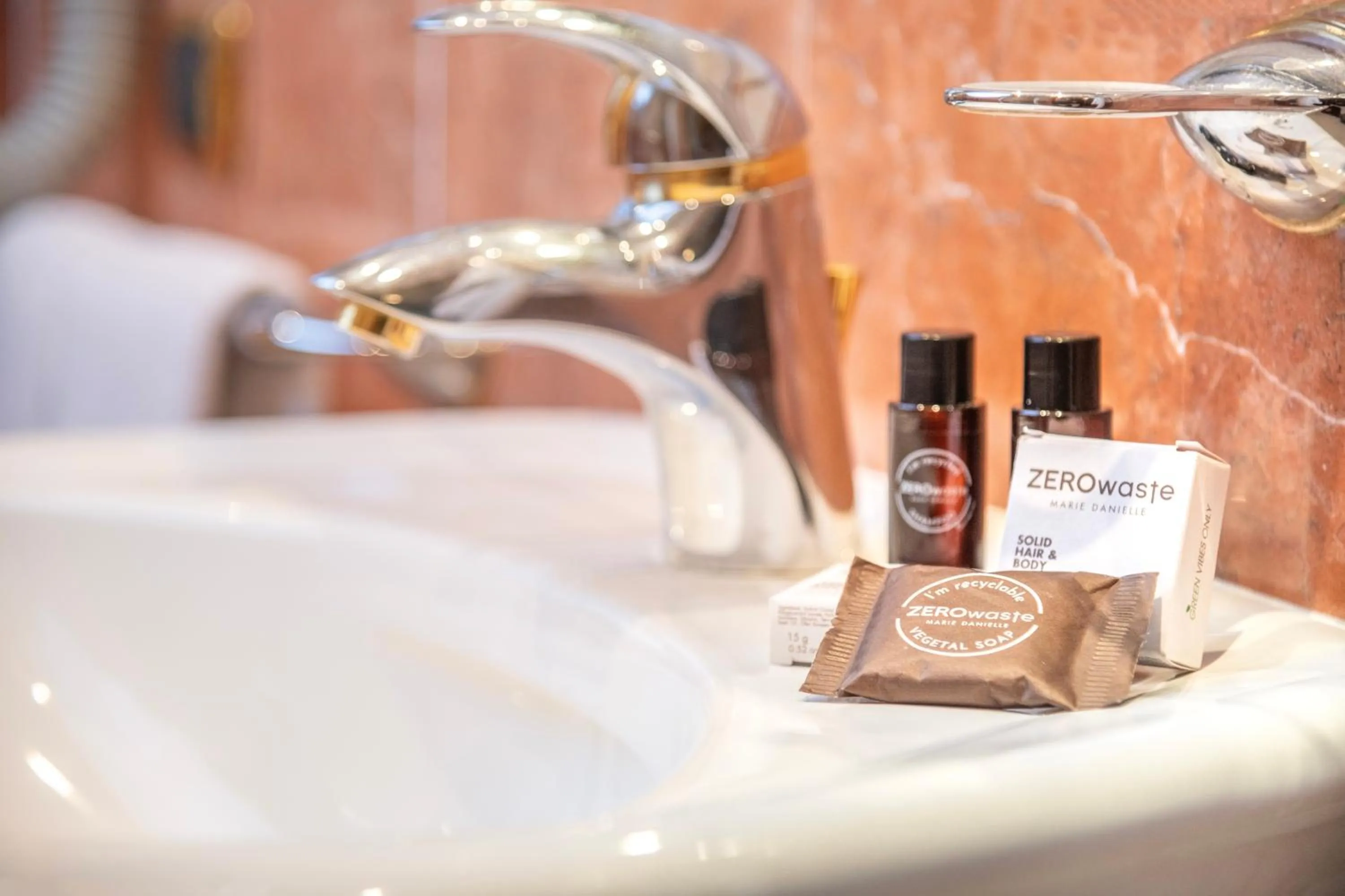 Bathroom in Hotel Relais Orsingher