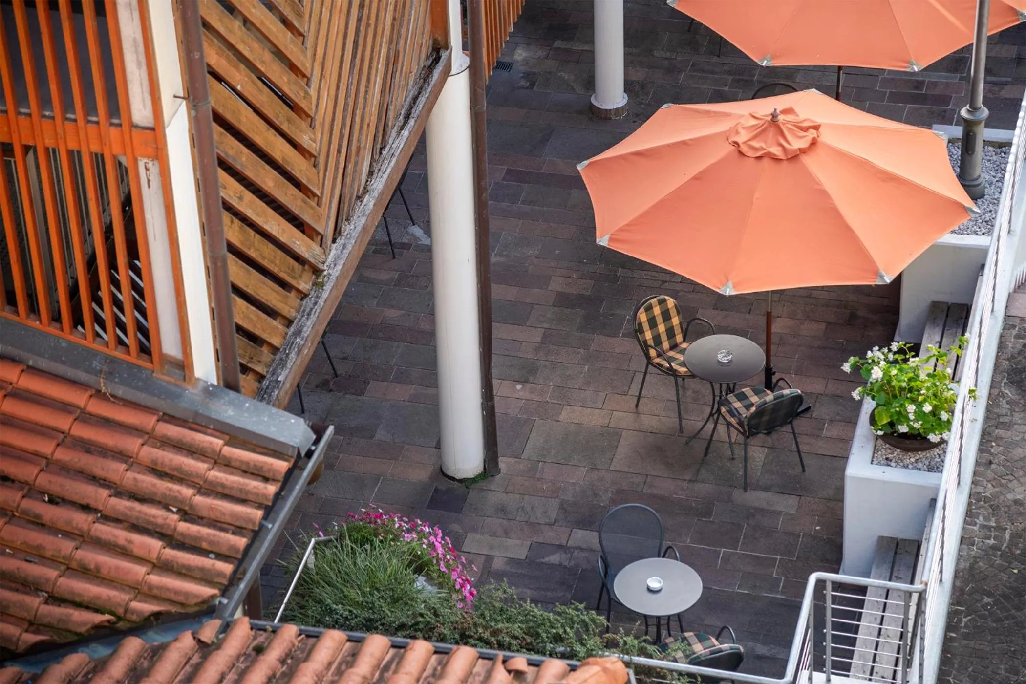 Property building in Hotel Relais Orsingher