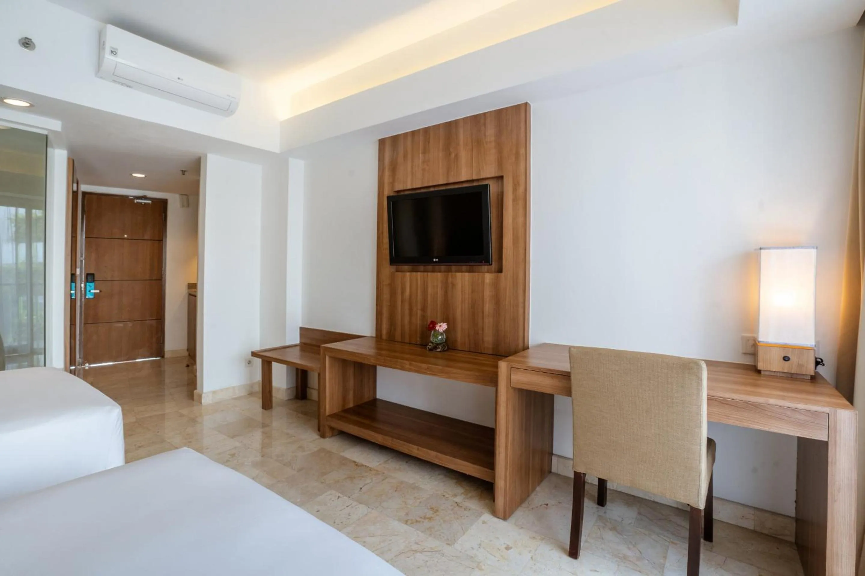 Bed in Cross Vibe Paasha Atelier Bali Kuta